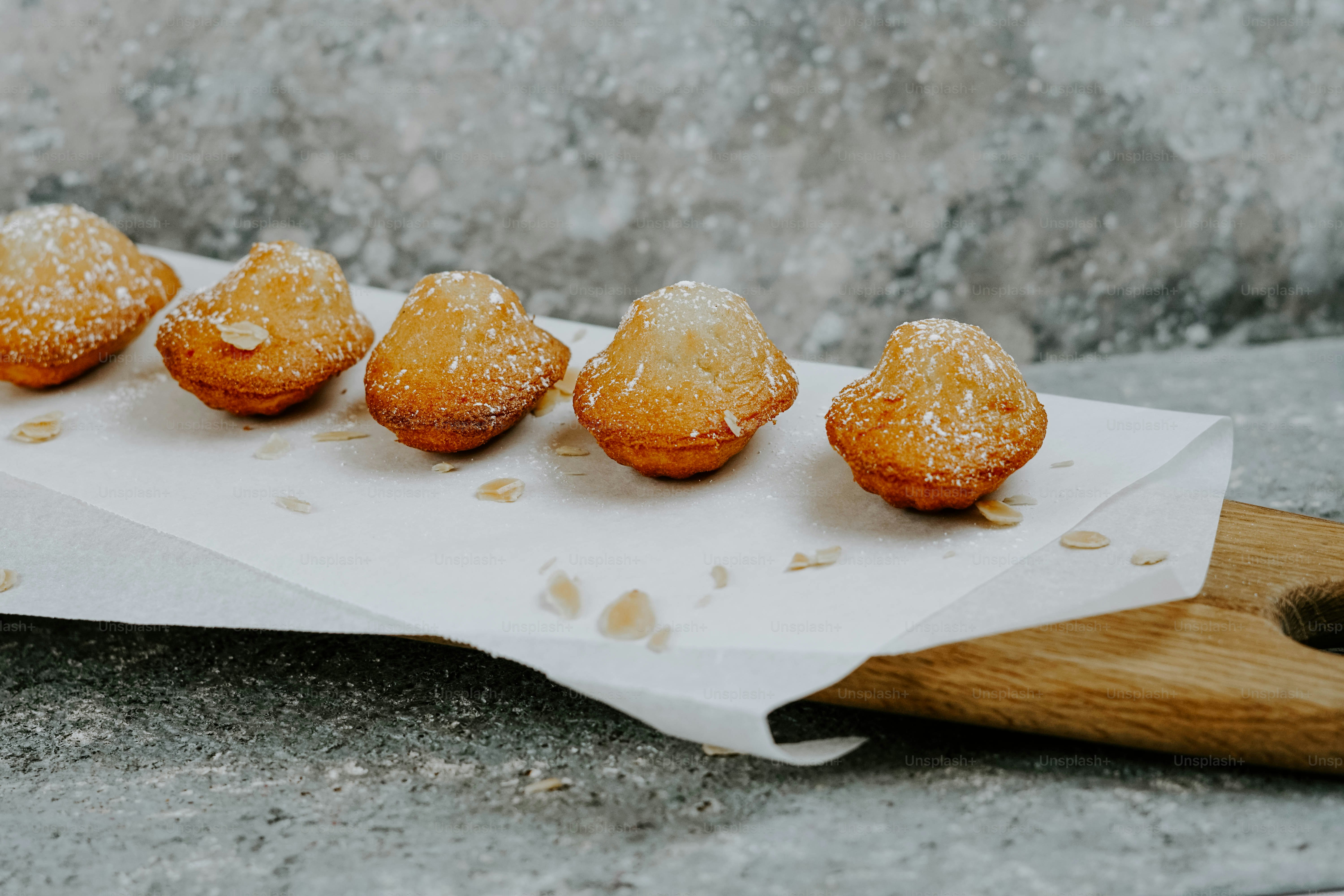 a bunch of doughnuts sitting on top of a paper towel