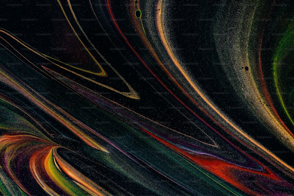 uma pintura abstrata com linhas multicoloridas