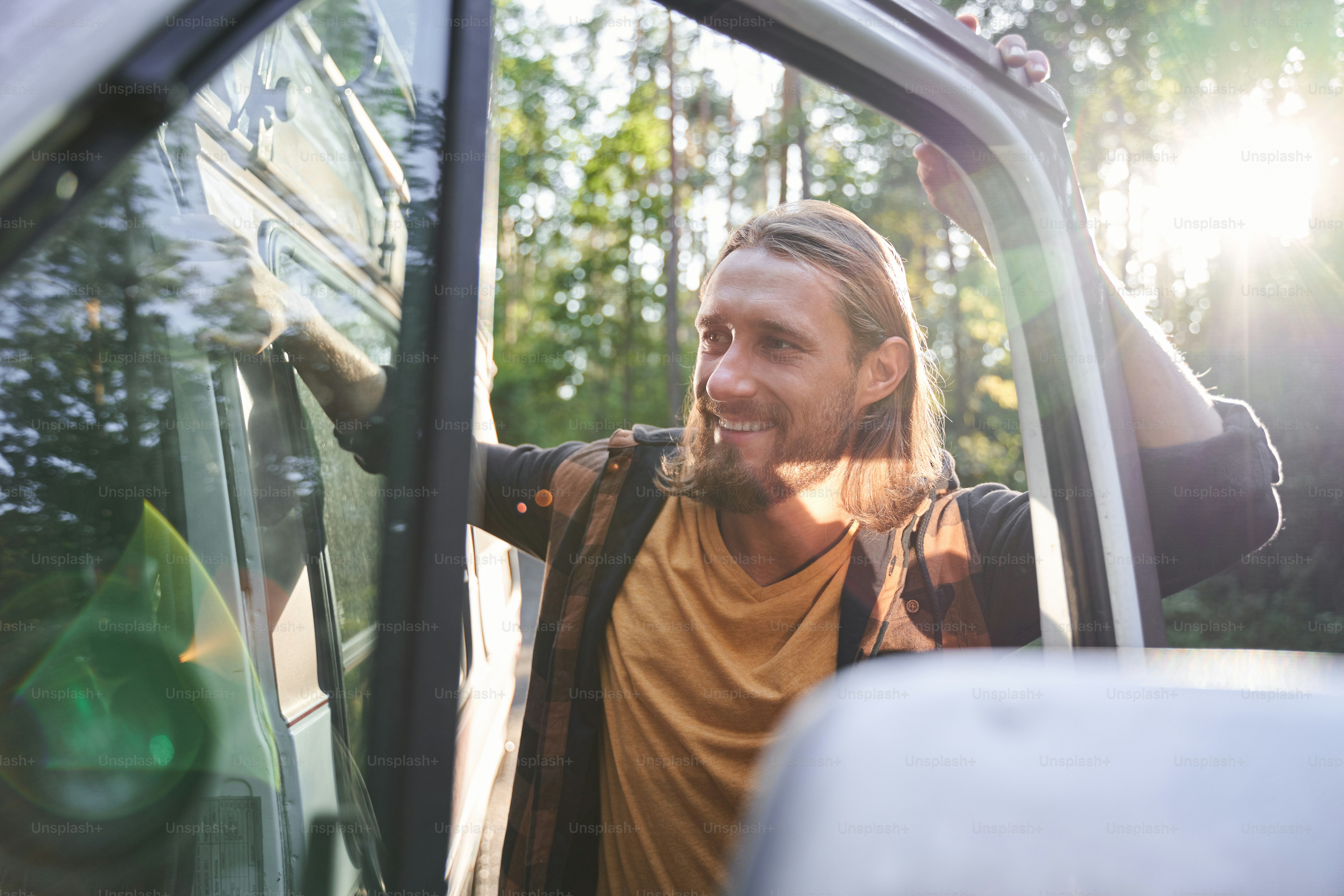 premium_photo-1664300523698-765a3bcc78ee?ixid=M3wxMjA3fDB8MXxzZWFyY2h8NXx8Y2hlYXAlMjB2YW4lMjBpbnN1cmFuY2V8ZW58MHx8fHwxNzY1Njk4MzgzfDA\u0026ixlib=rb-4.1.0