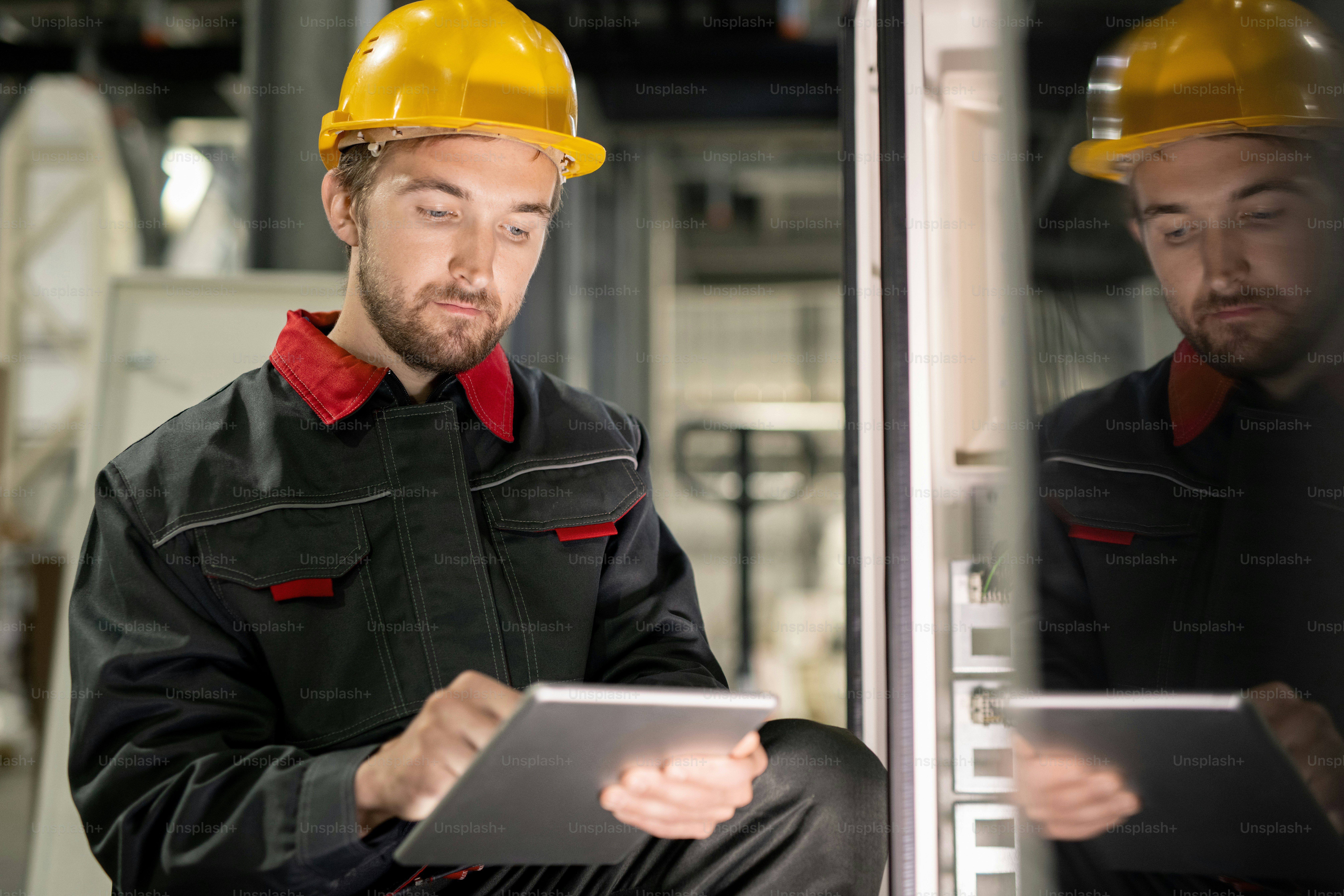 Equipe técnica da Lima Supply em operação industrial