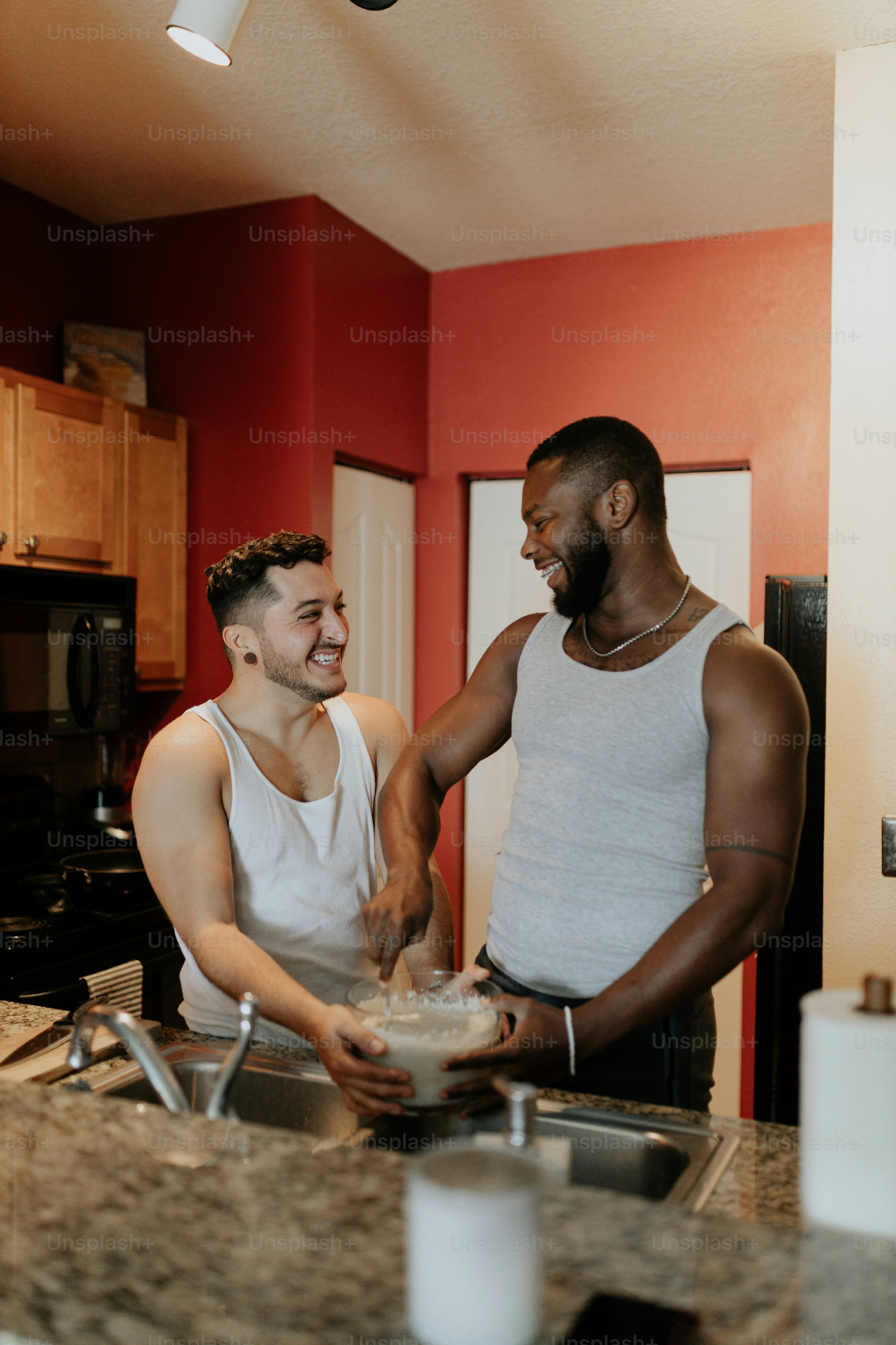 Rafael & André - Dois amigos que acompanham metas em tempo real