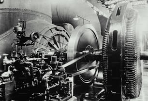 a black and white photo of a machine