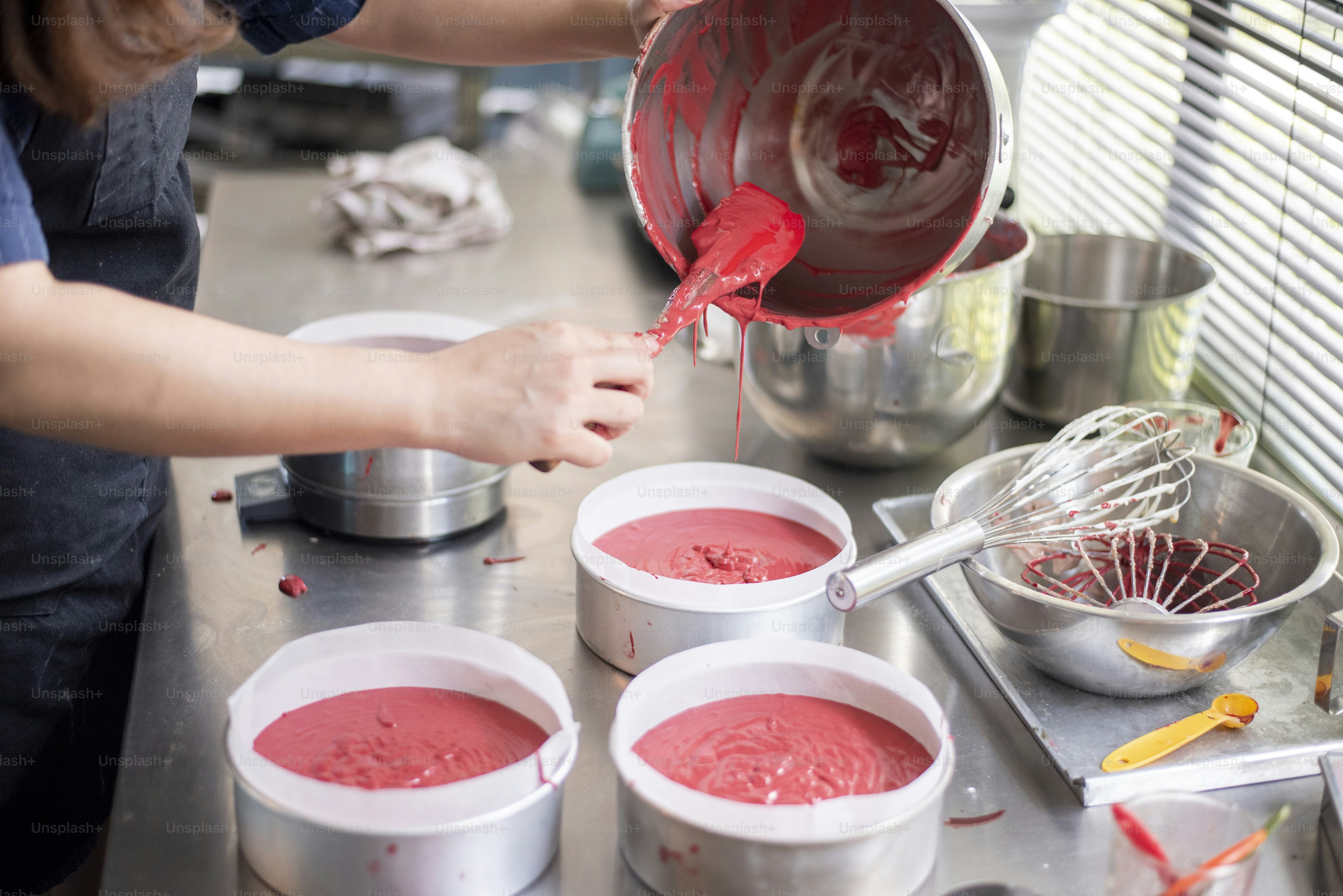 Beautiful woman is making bakery photo – Kitchen Image on Unsplash