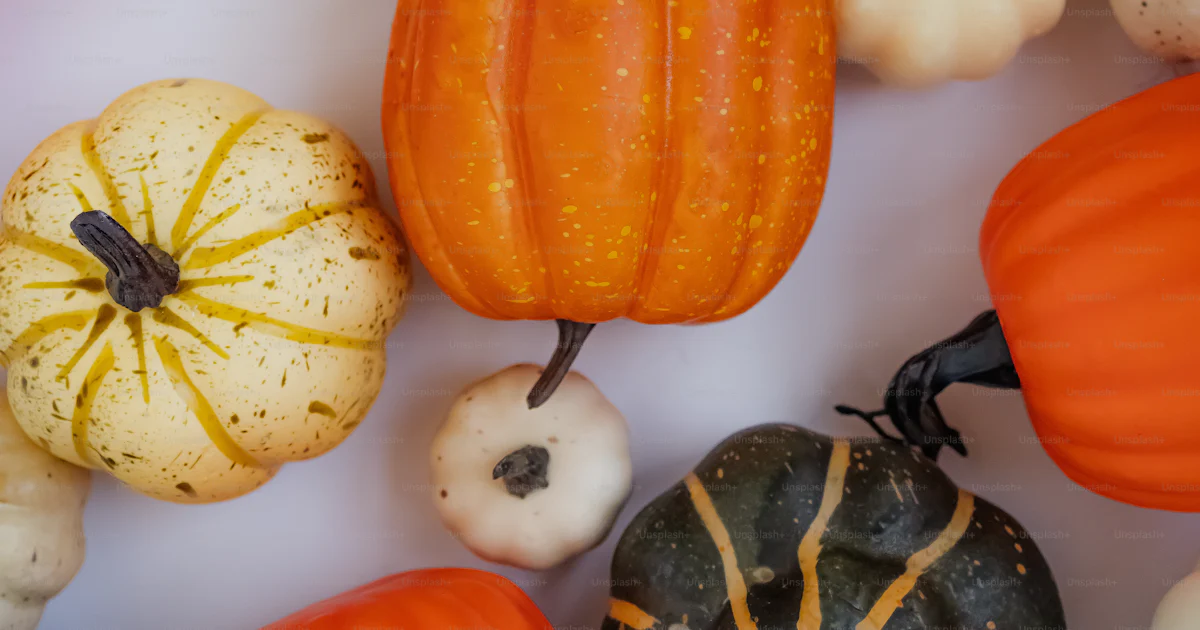 50 Mini Citrouilles Artificielles Avec Feuilles D'érable - Déco Automne, Halloween, Thanksgiving