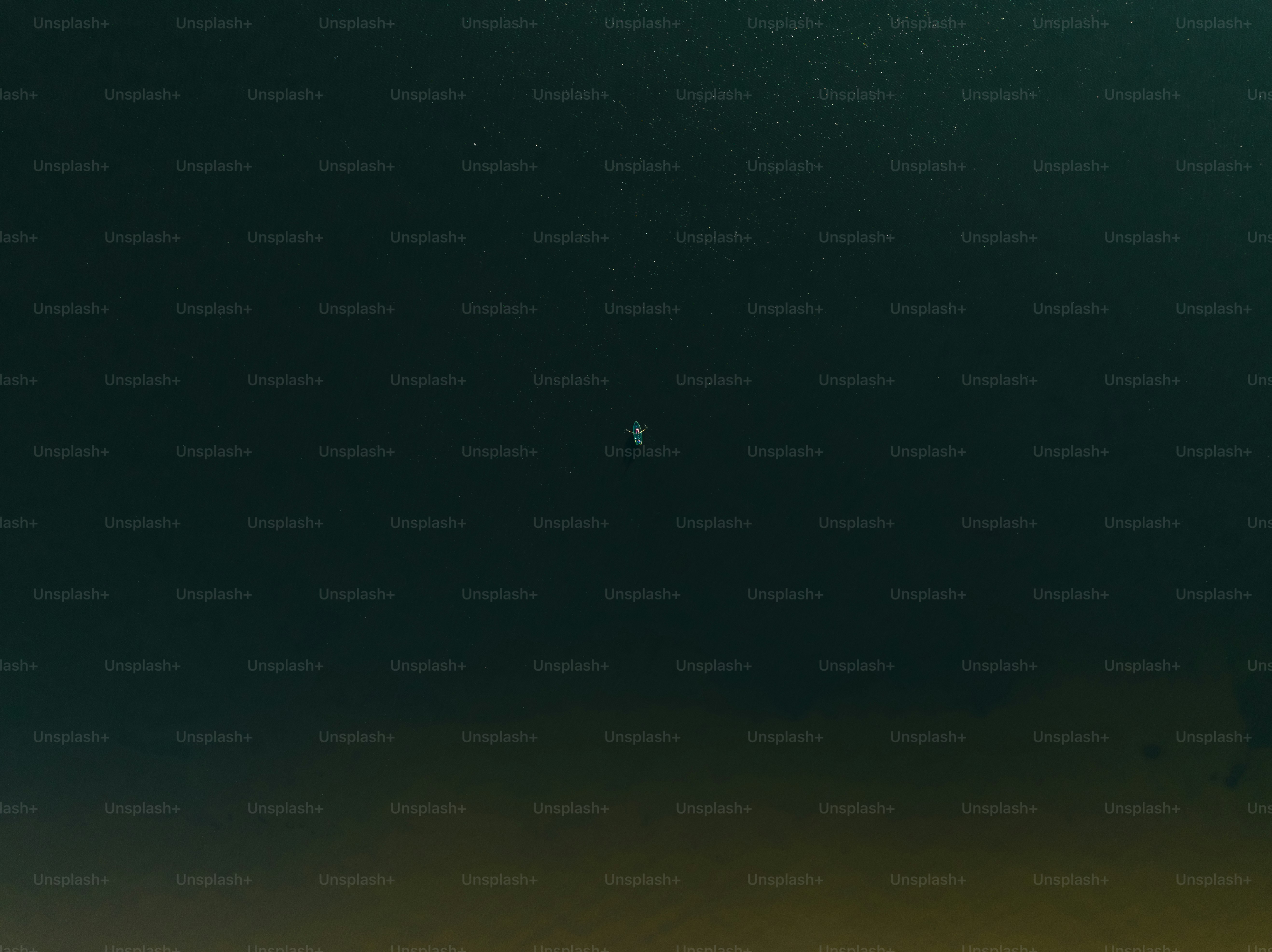 premium_photo-1664635401808-bc4f79fbc5c7?ixid=M3wxMjA3fDB8MXxzZWFyY2h8ODF8fGNzZ28lMjByZWRkaXR8ZW58MHx8fHwxNzUzNjYxODk5fDA%5Cu0026ixlib=rb-4.1.0