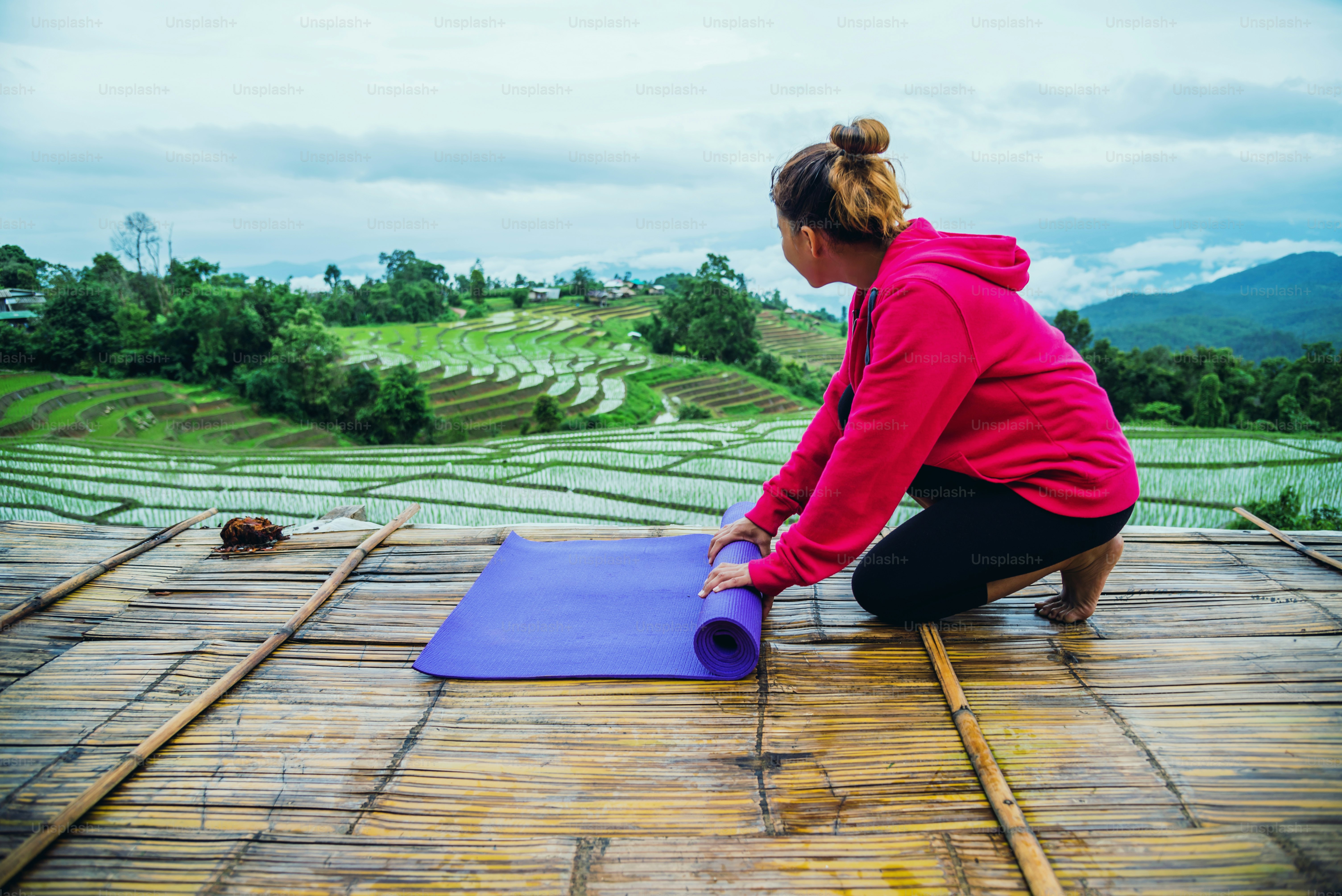 premium_photo-1664910363135-3702466a5c24?ixid=M3wxMjA3fDB8MXxzZWFyY2h8MTd8fGNoaWFuZyUyMG1haSUyMG1vdW50YWluJTIwcmVzb3J0c3xlbnwwfHx8fDE3MDI3MDA4NDV8MA\u0026ixlib=rb-4.0.3