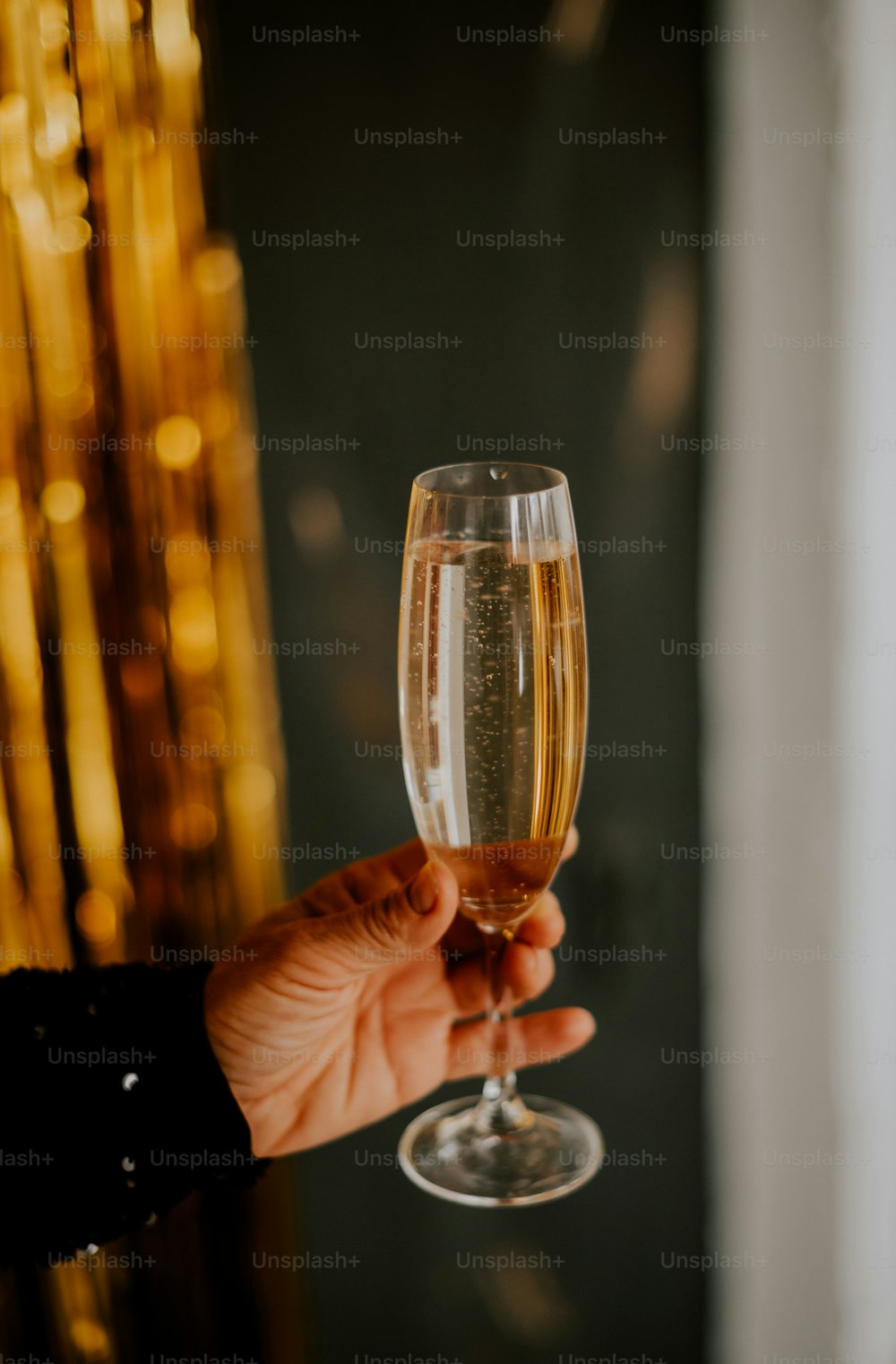 6+ Thousand Champagne Flute Glass Splash Royalty-Free Images, Stock Photos  & Pictures