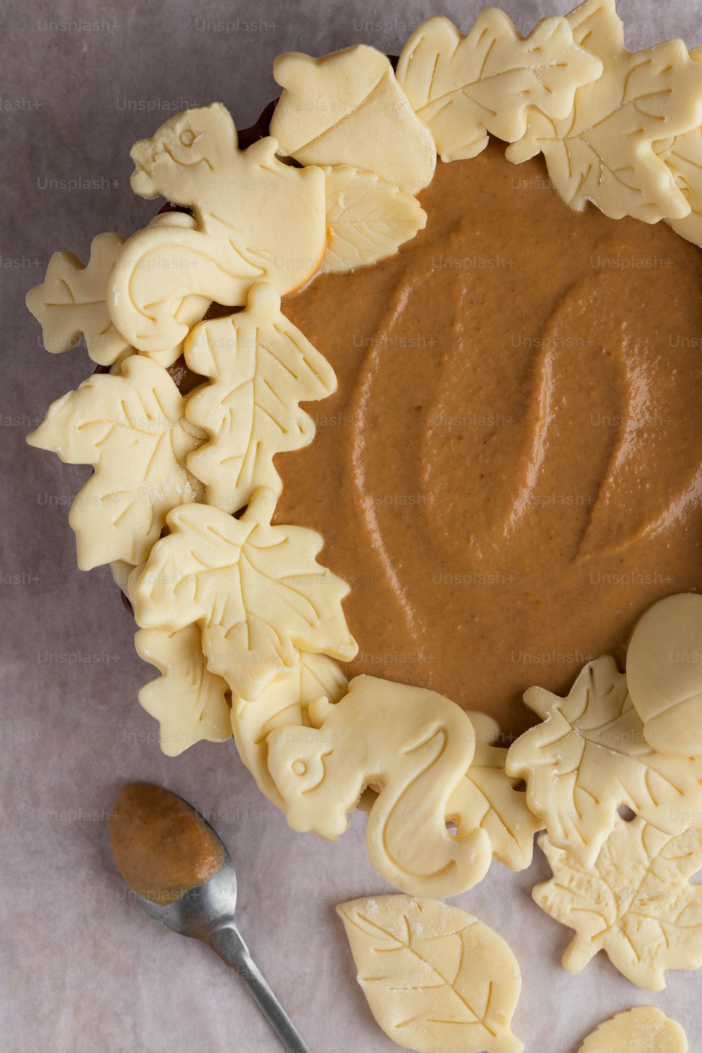a cookie wreath with a peanut butter frosting in the middle
