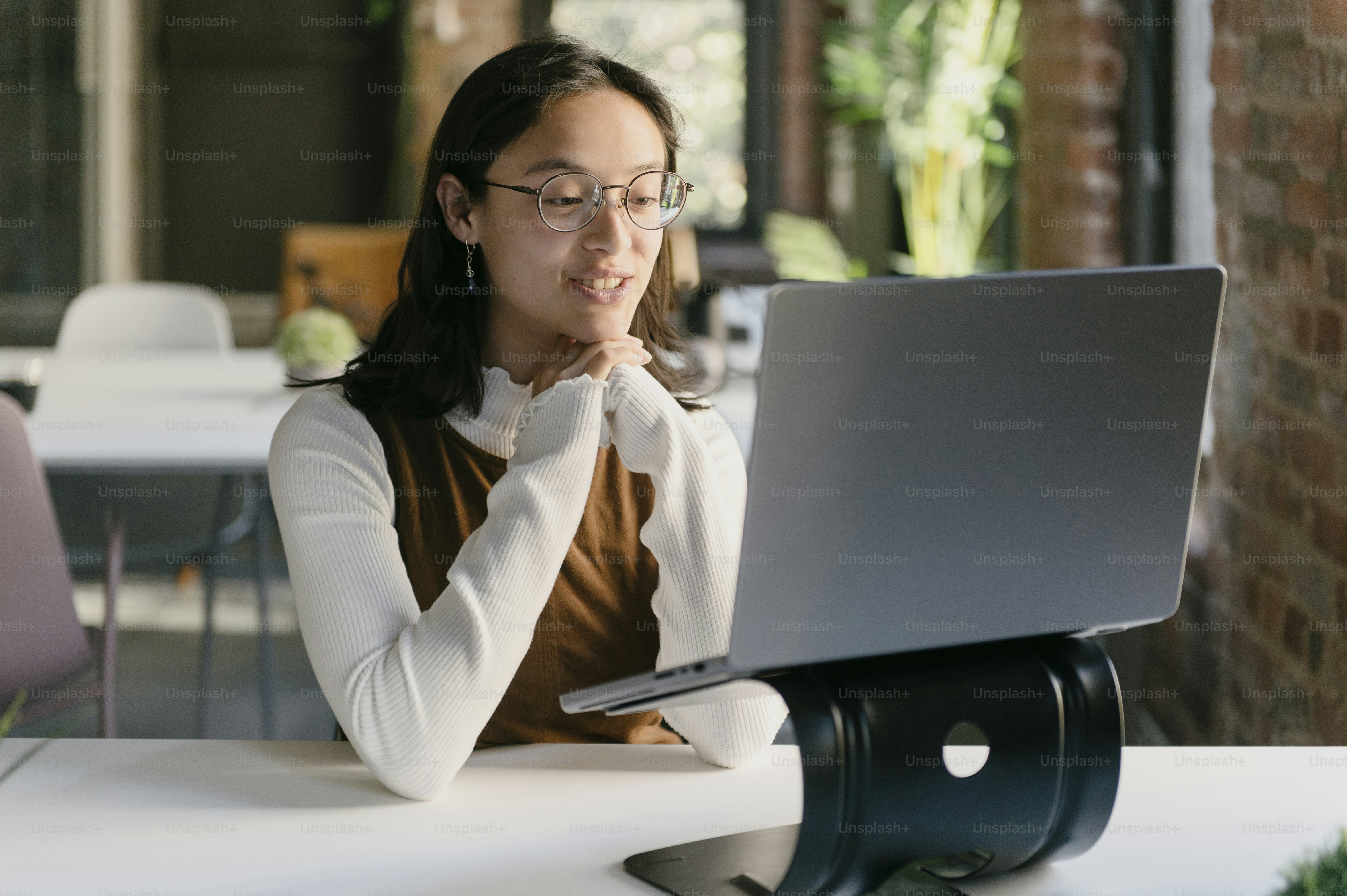 More than 2 years into the COVID-19 pandemic, it increasingly looks like a hybrid of office time and WFH is the new normal. For those in the office, desks may be empty and they still have to hop onto Teams for meetings with remote colleagues.