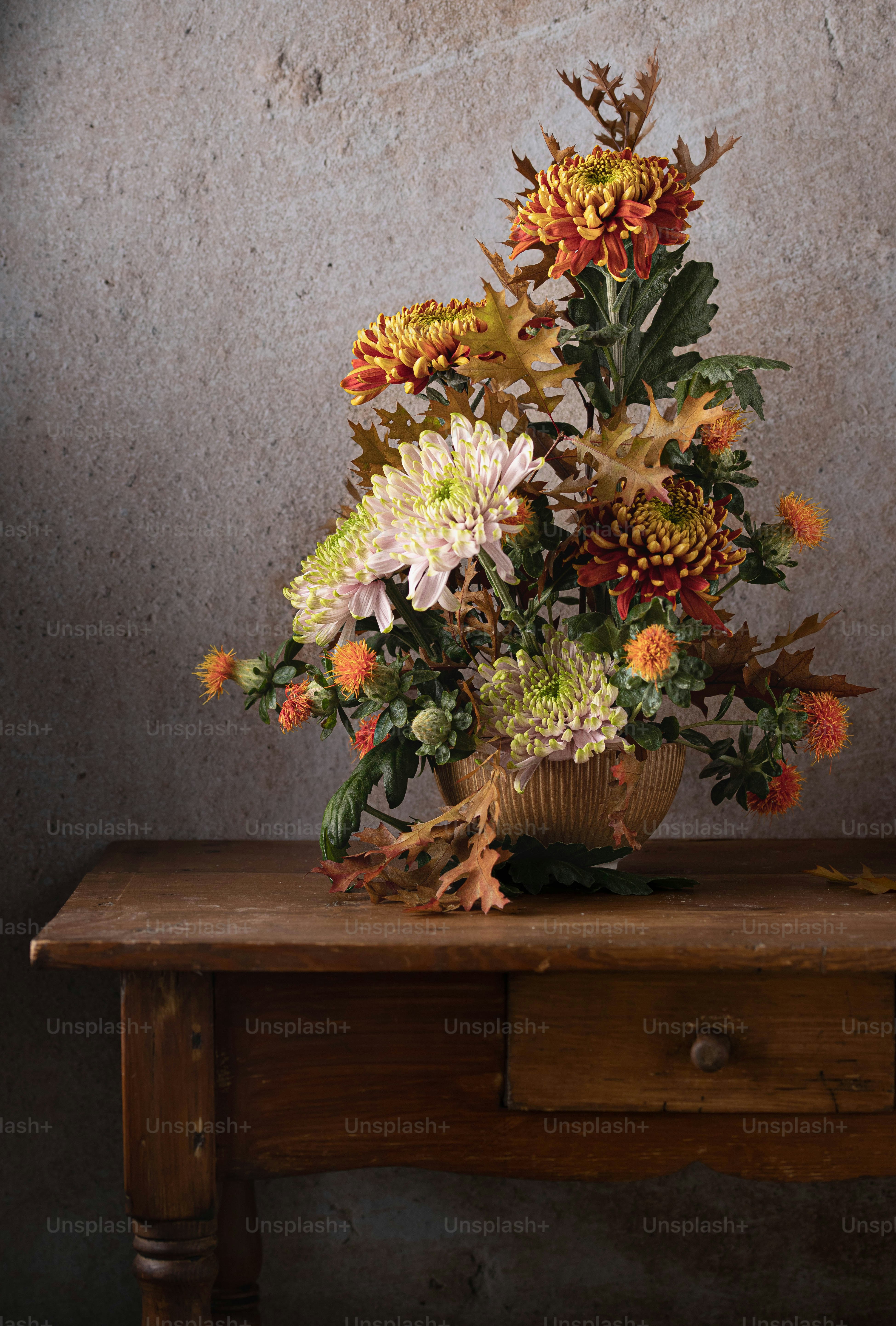 What Should You Expect When Ordering a Designer Floral Arrangement Online?