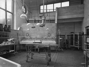 An operating theatre in a London hospital.