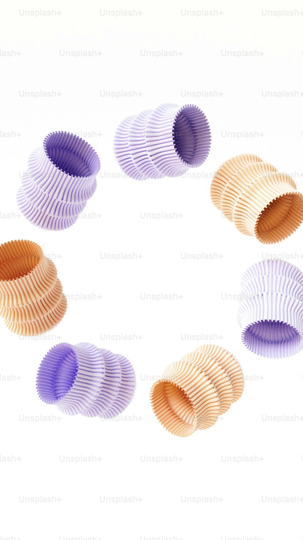 Un círculo formado por diferentes colores de papel