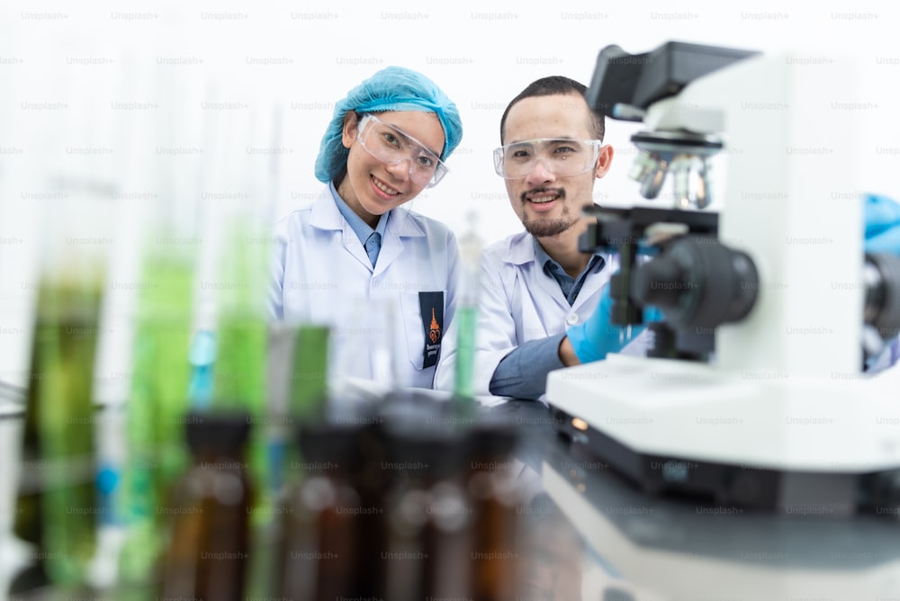 Proceso de investigación de biocombustibles en laboratorio, Fotobiorreactor de microalgas para la innovación en energías alternativas en el Laboratorio de Energías Renovables