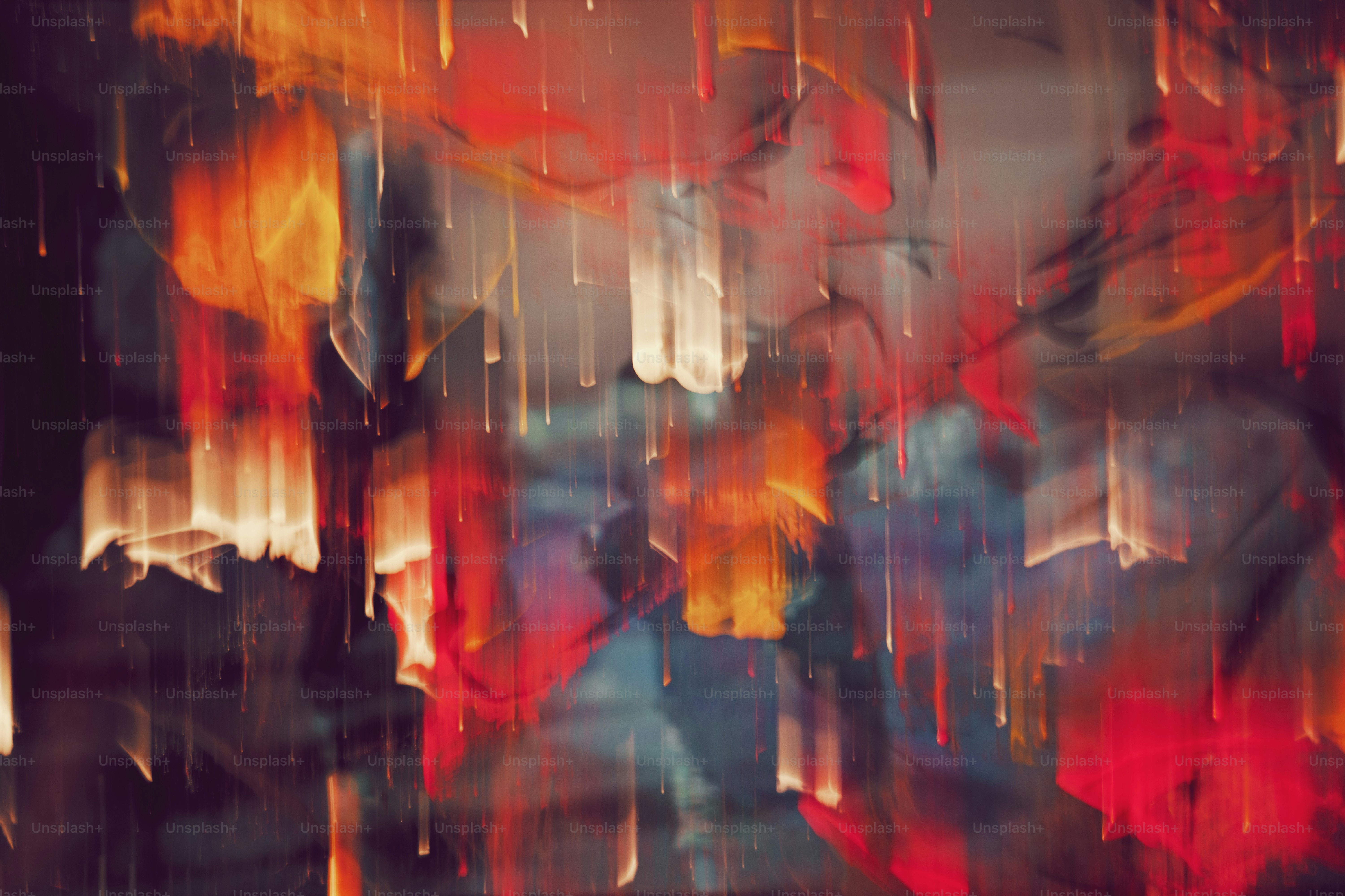 Una pintura de una mujer con un paraguas bajo la lluvia