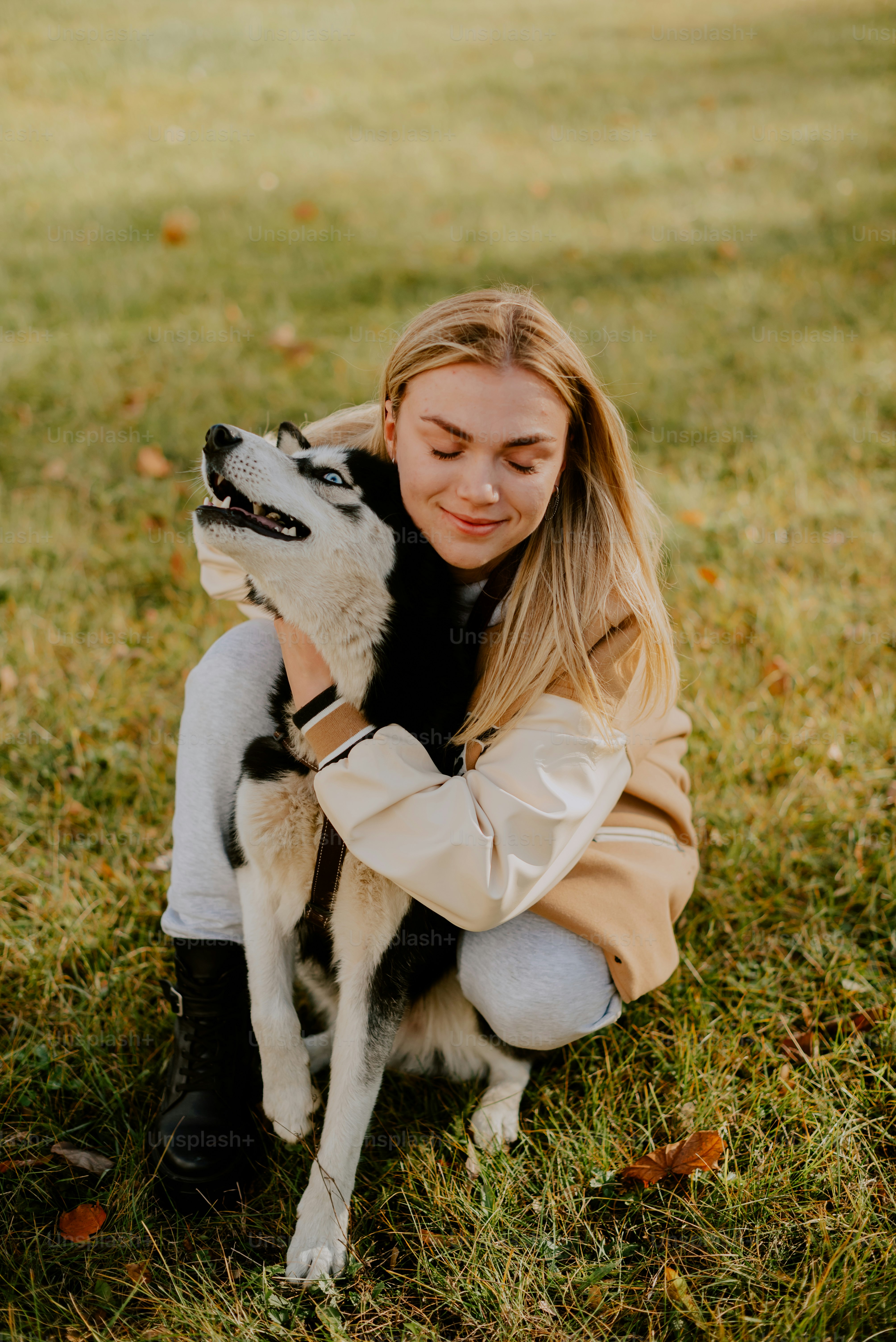 Choose from a curated selection of autumn wallpapers for your mobile and desktop screens. Always free on Unsplash.