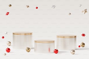 drei weiße Kanister mit roten und goldenen Ornamenten