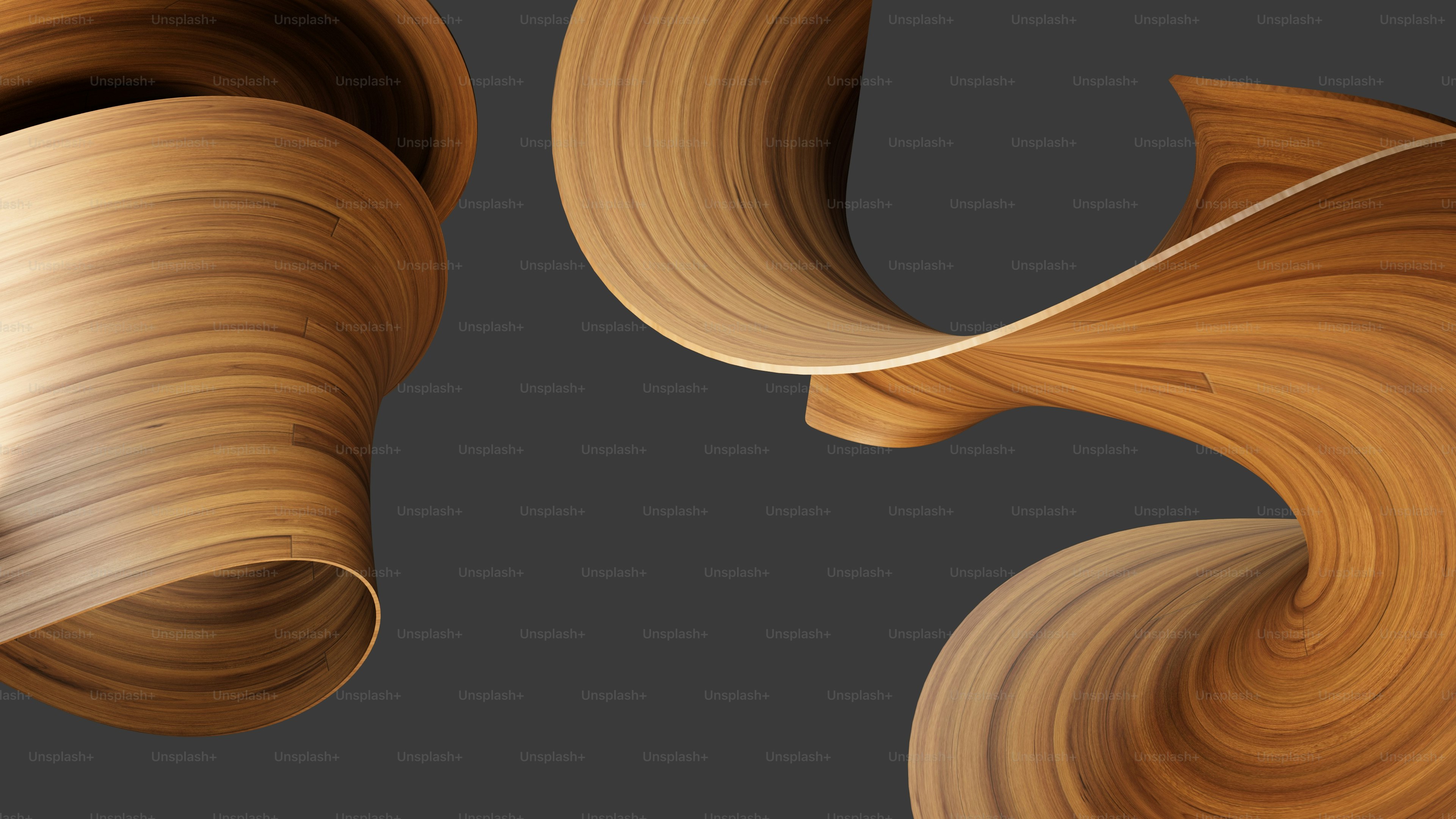 Un primer plano de un objeto de madera sobre un fondo negro