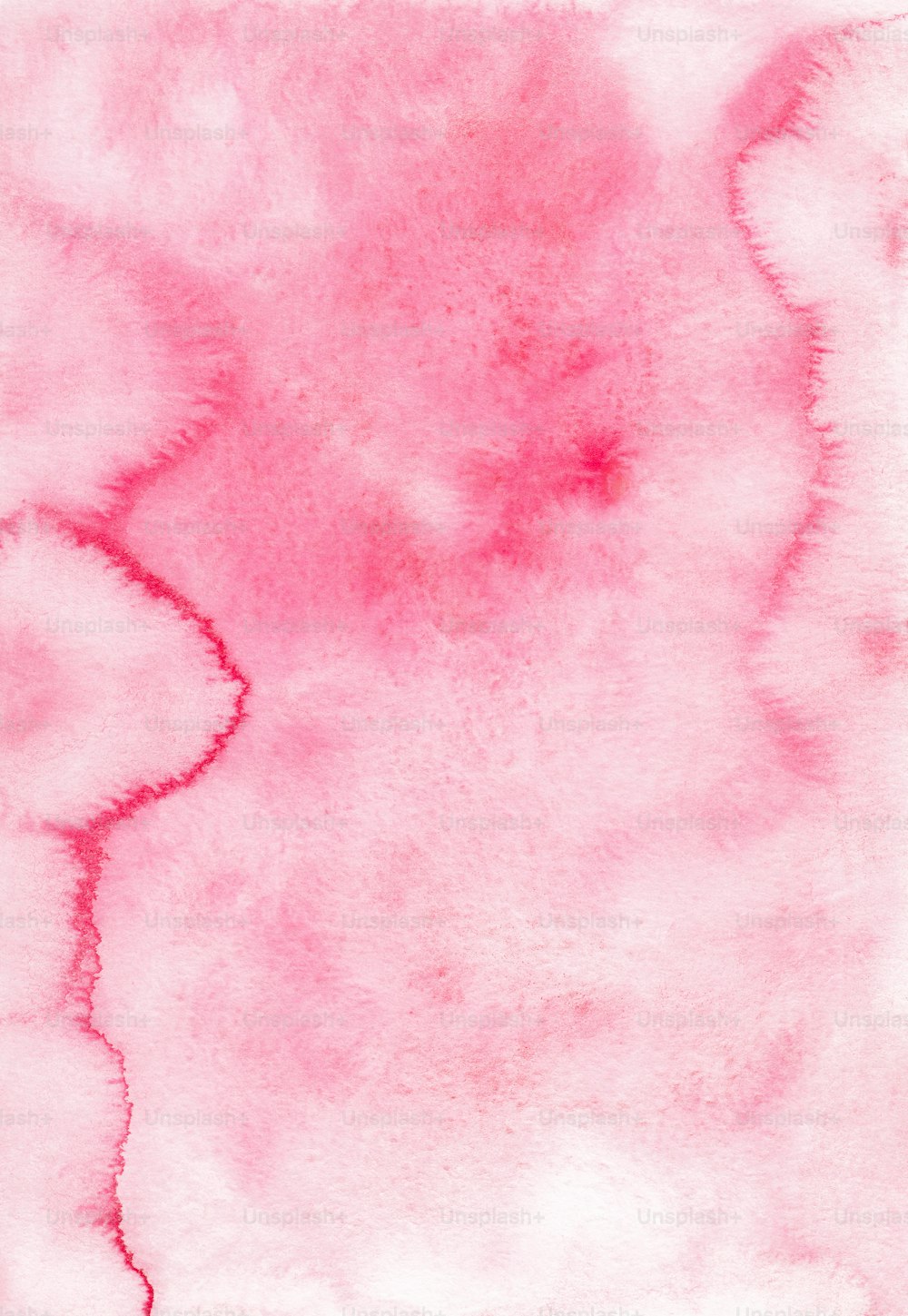 une aquarelle sur fond rose et blanc