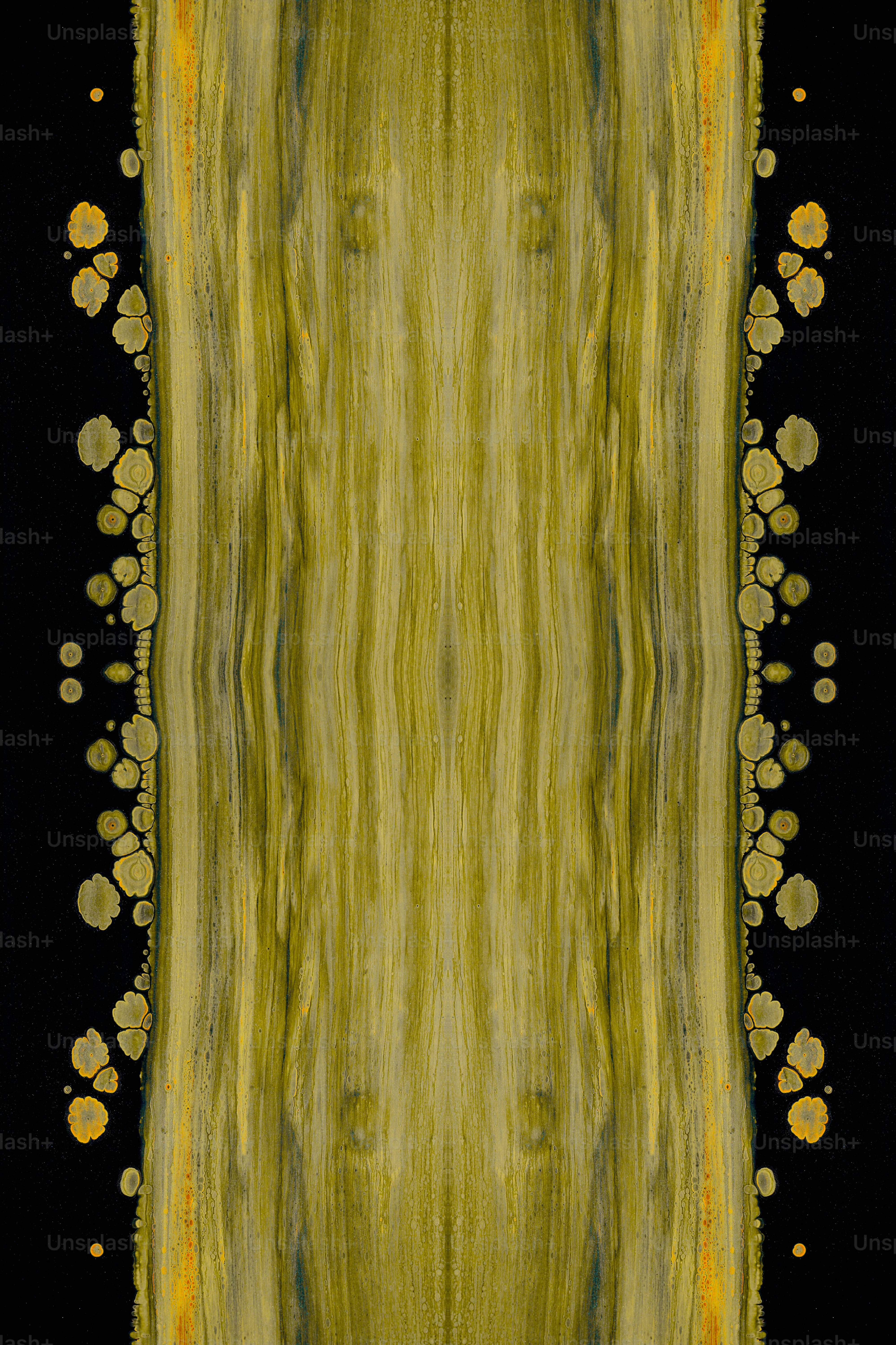 a picture of a green and yellow background