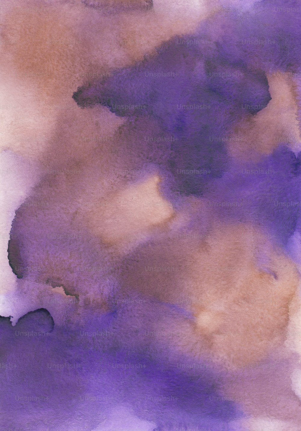ein Gemälde mit violettem und weißem Hintergrund