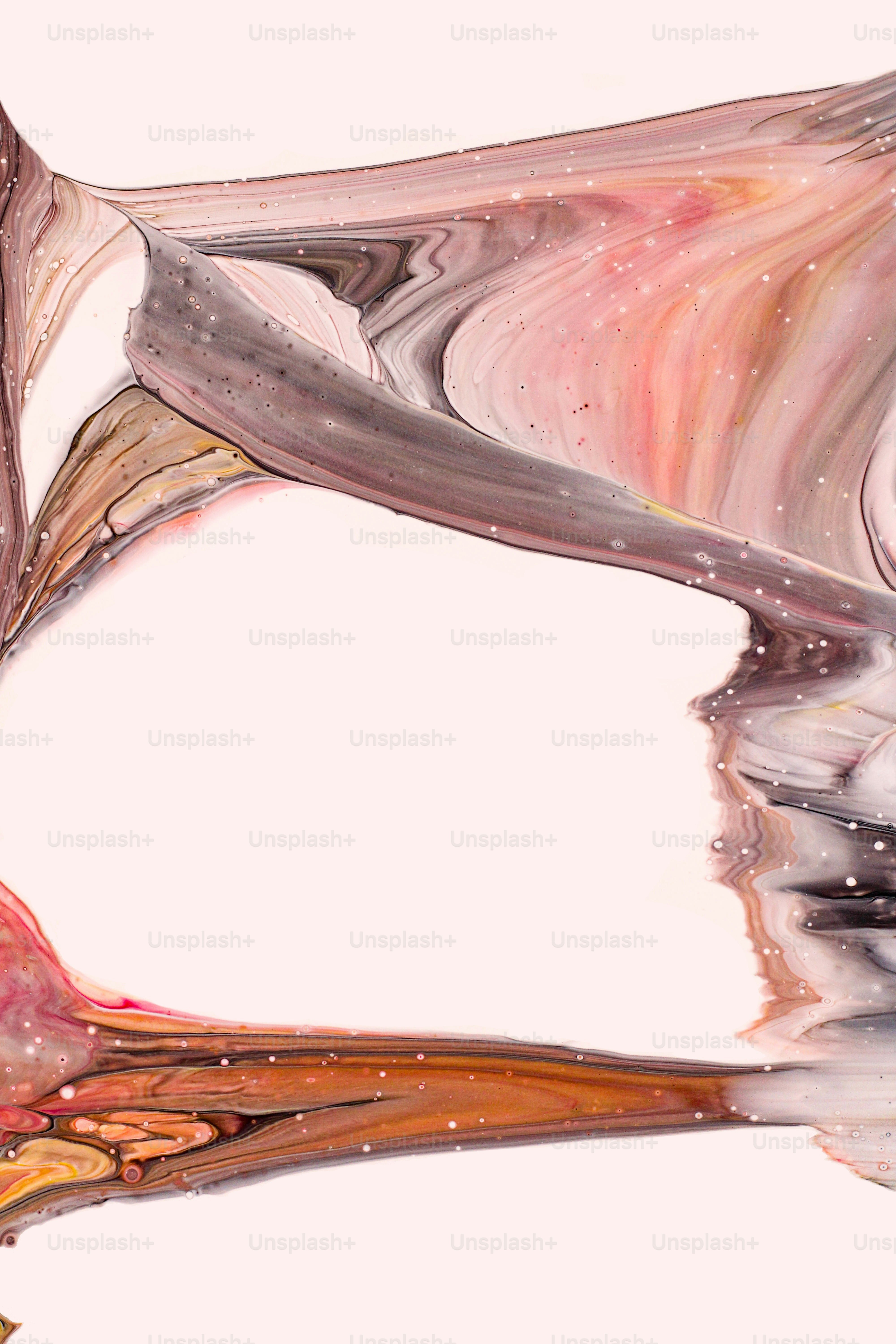 Une peinture d'un oiseau volant dans les airs photo – Image de Fond d'écran  sur Unsplash, image size:3000x4500