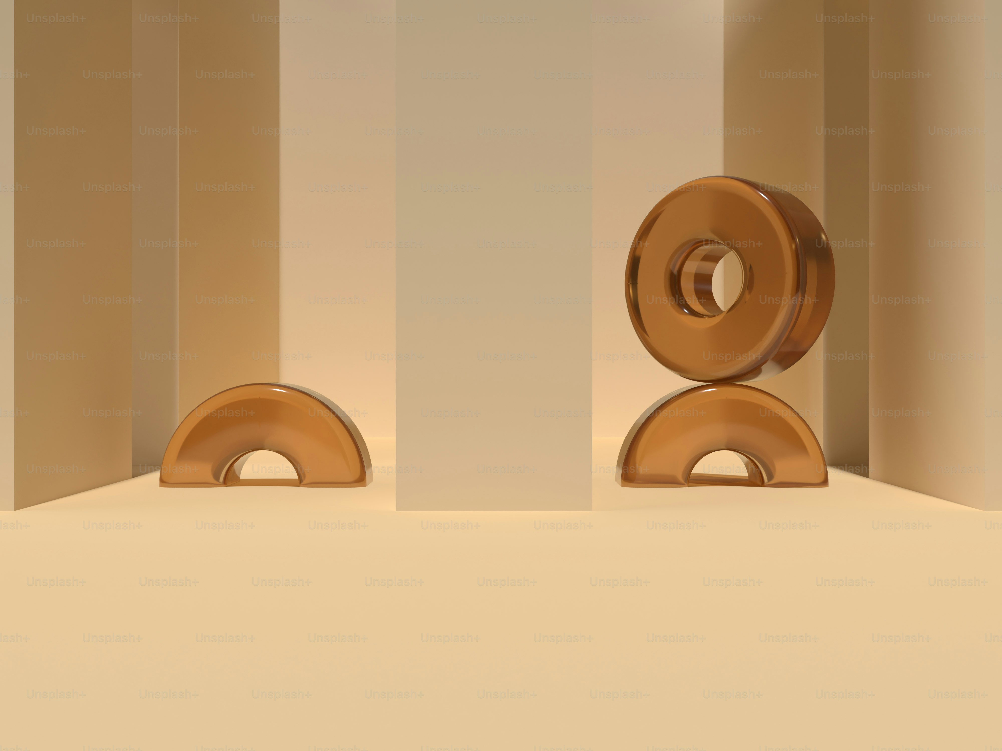 um par de alto-falantes sentados em cima de uma mesa