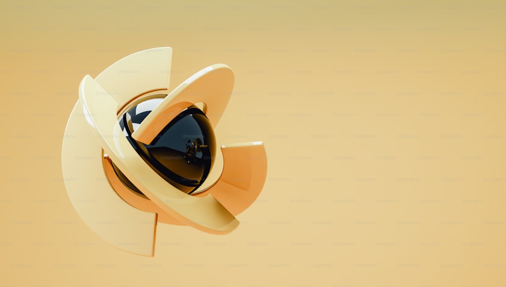 un sombrero blanco con una visera de sol encima