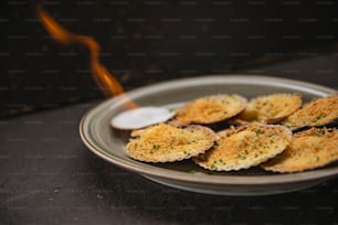 a plate of crackers on a table