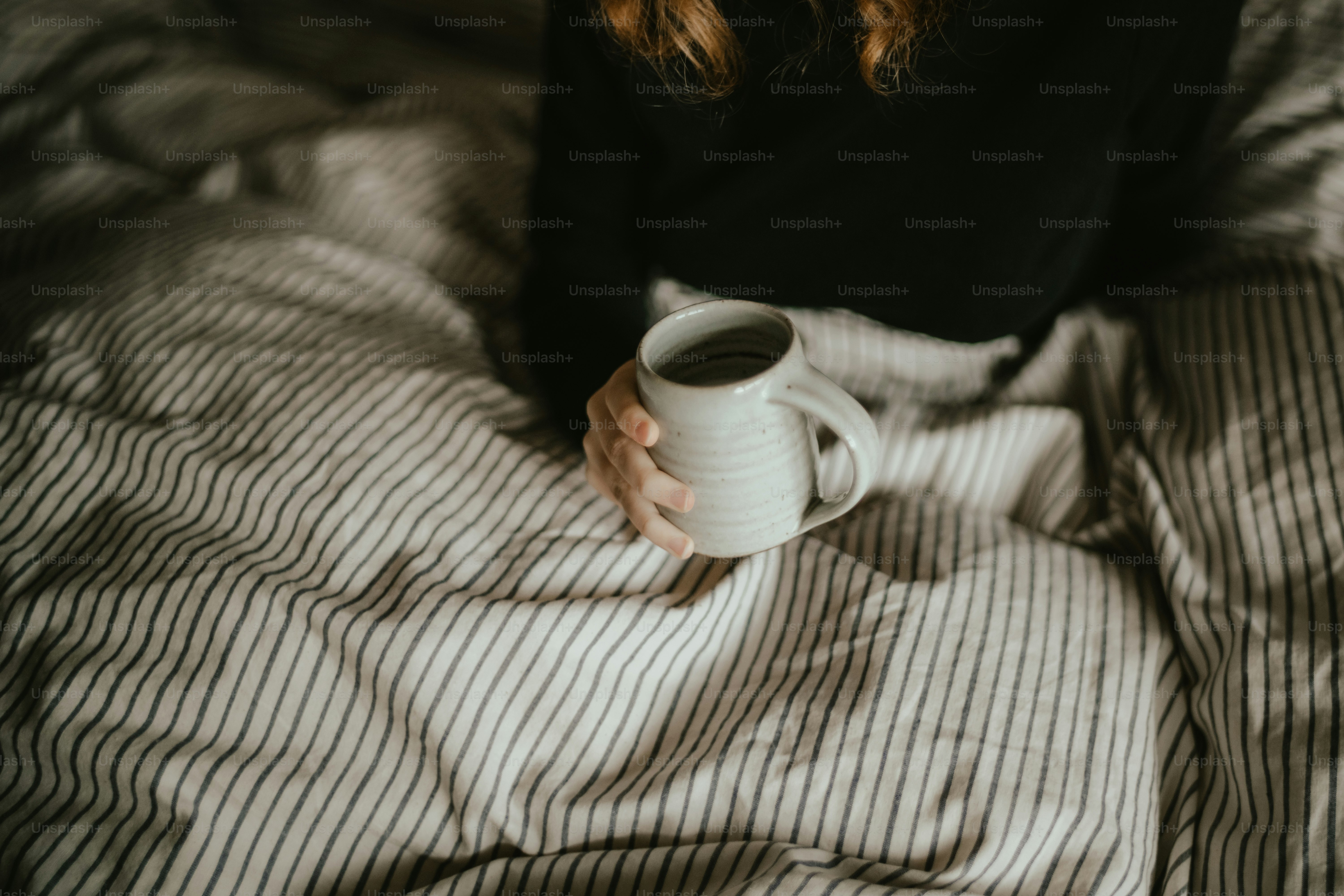 Que bonito despertar en paz, domingo por la mañana, desayunar en familia y  los primeros sorbos de café sean leyendo noticias como esta 🧡., image size:3000x2000