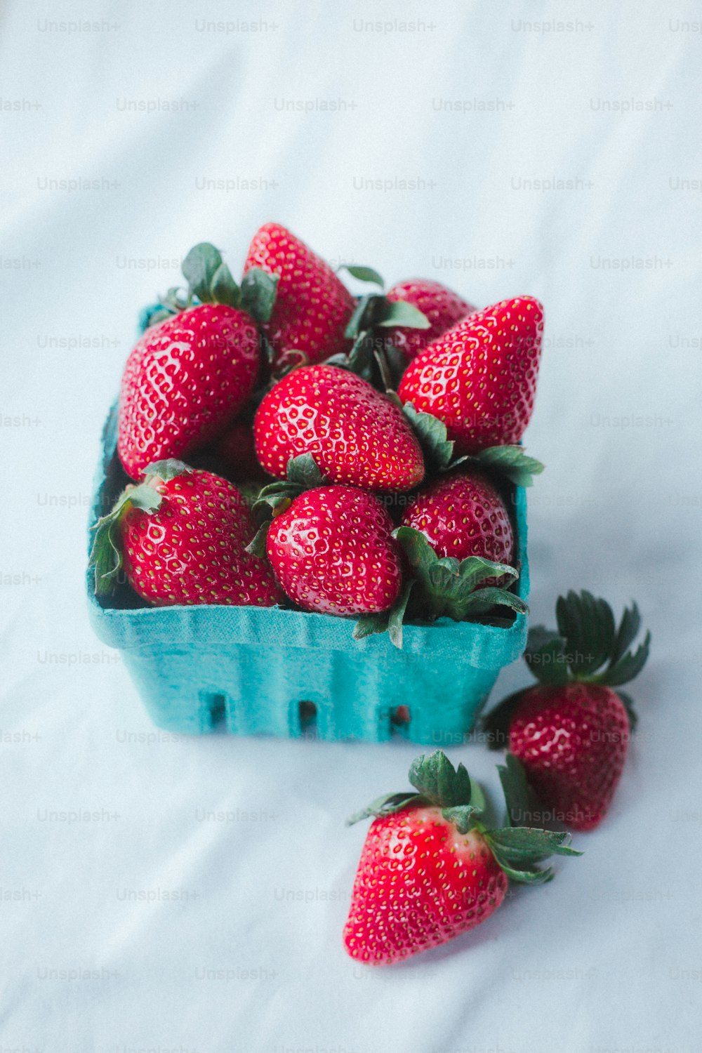 eine Schüssel Erdbeeren