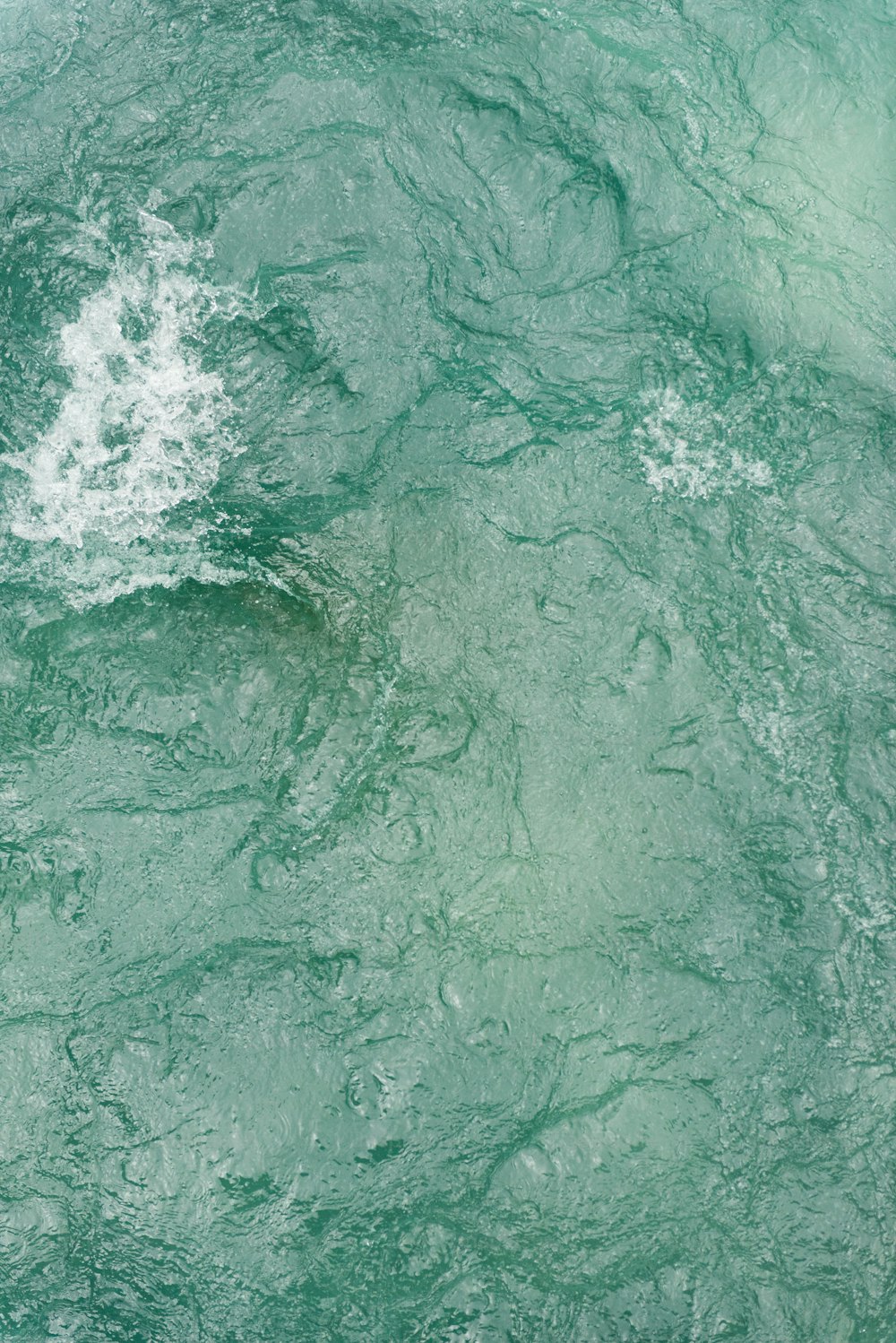 Un'onda nell'oceano