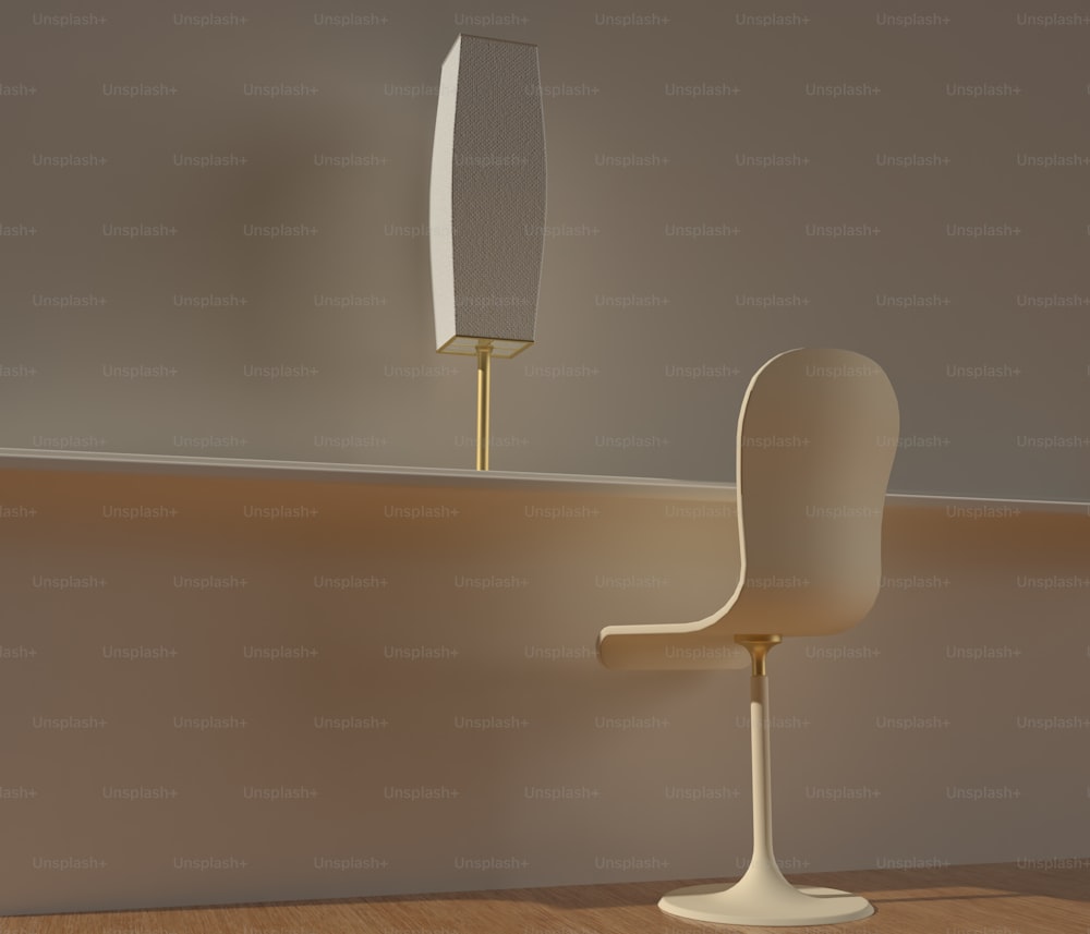 une lampe sur une table