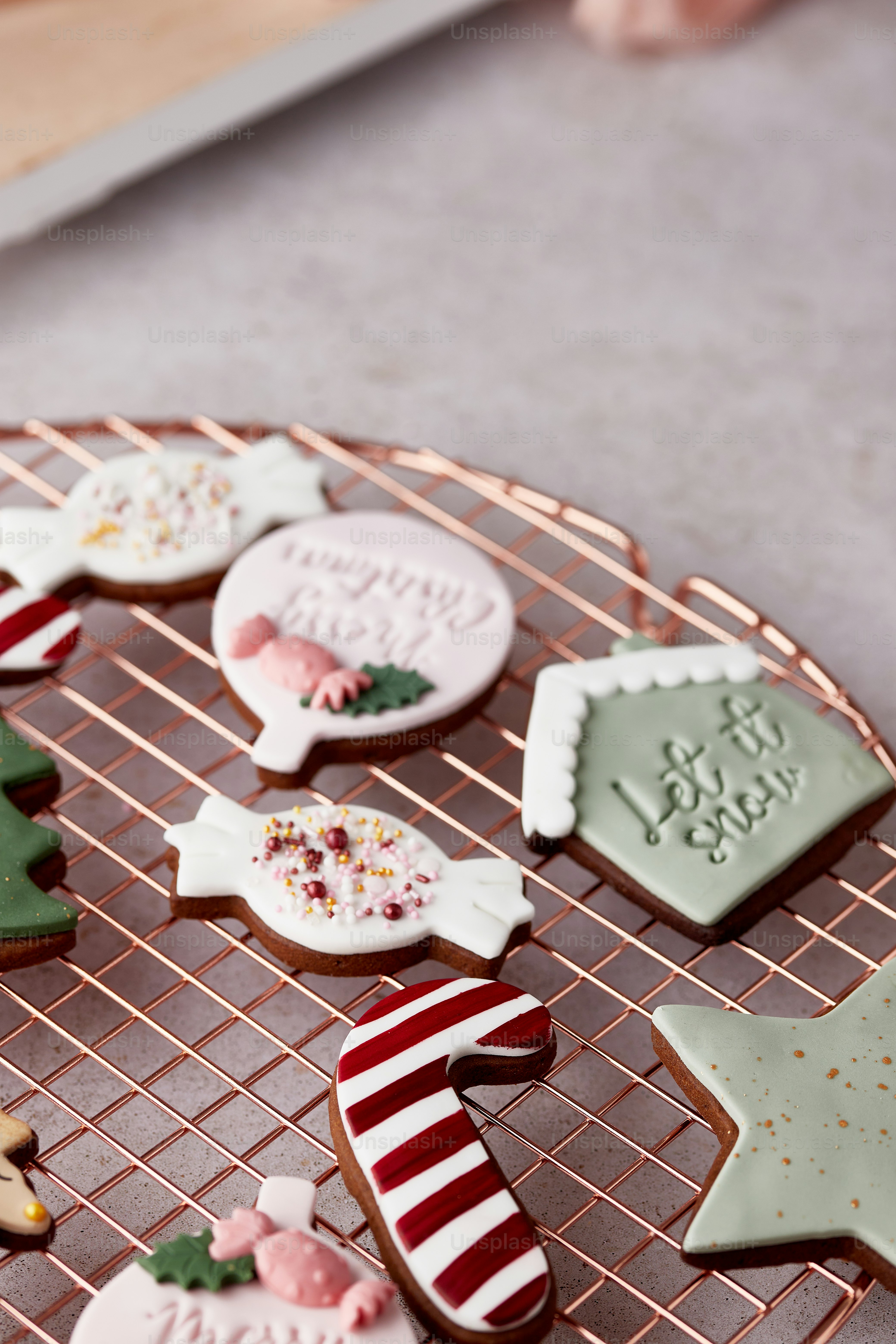 a group of small cookies