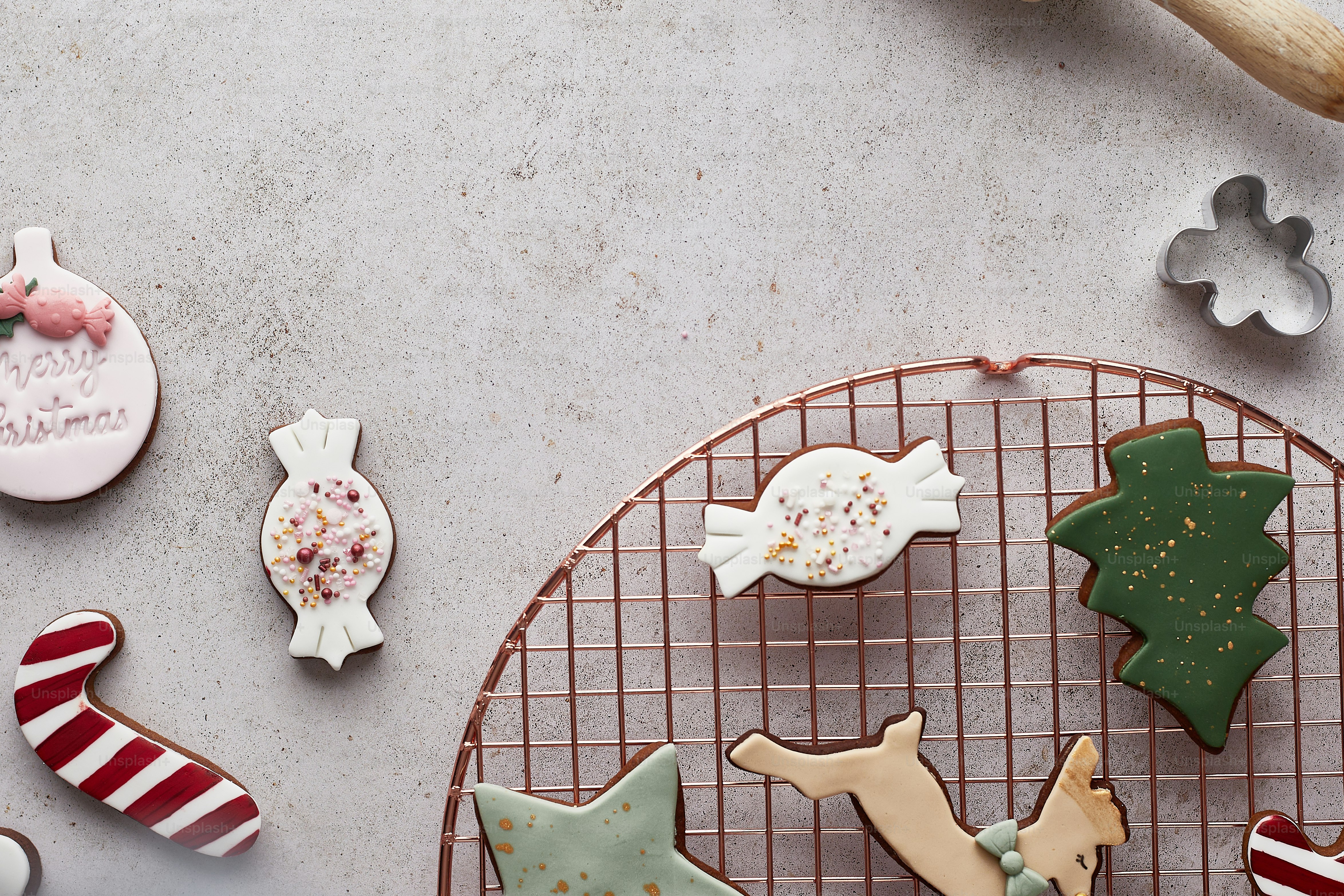 a board game with different pieces of wood and a star on it