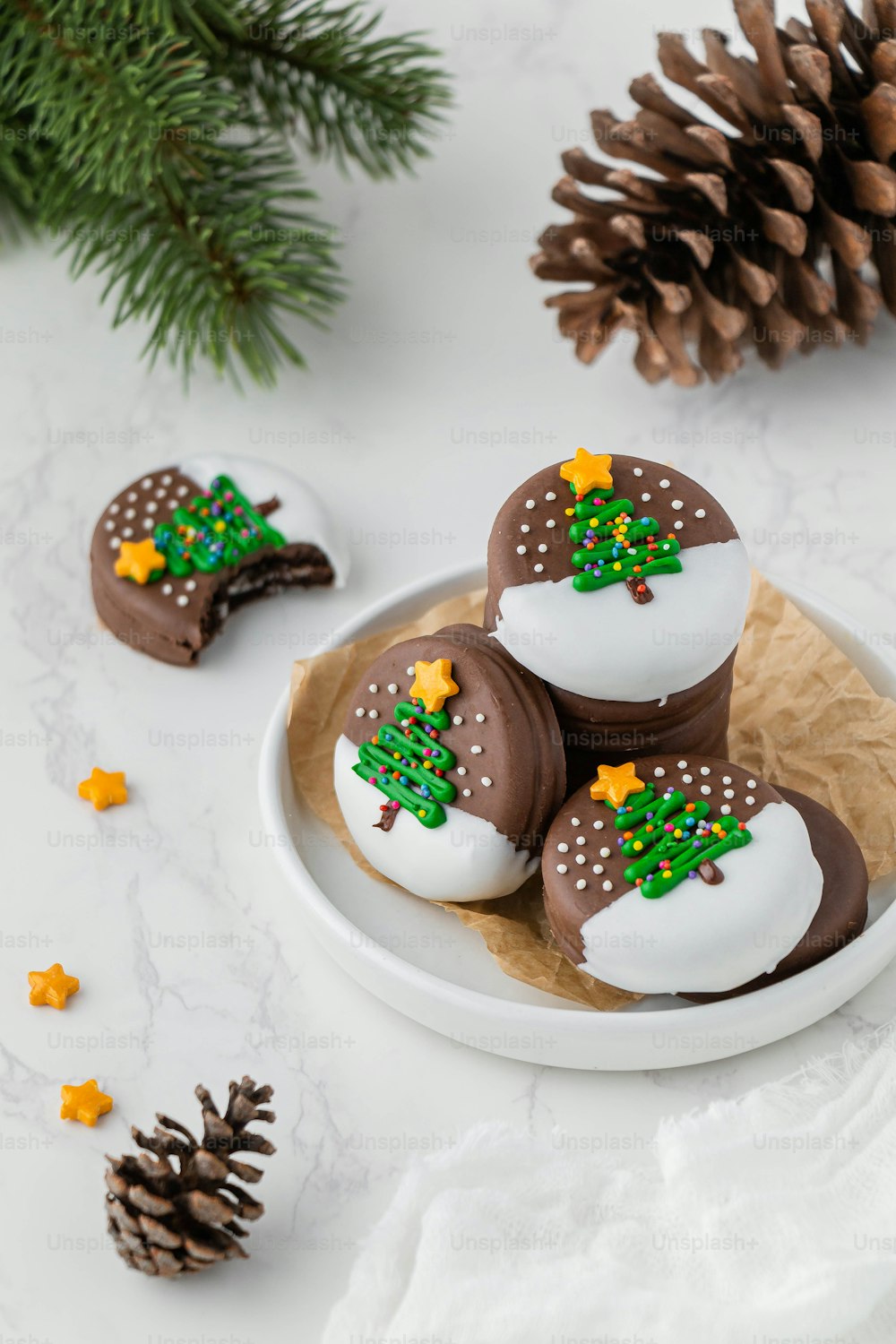 a plate of cookies