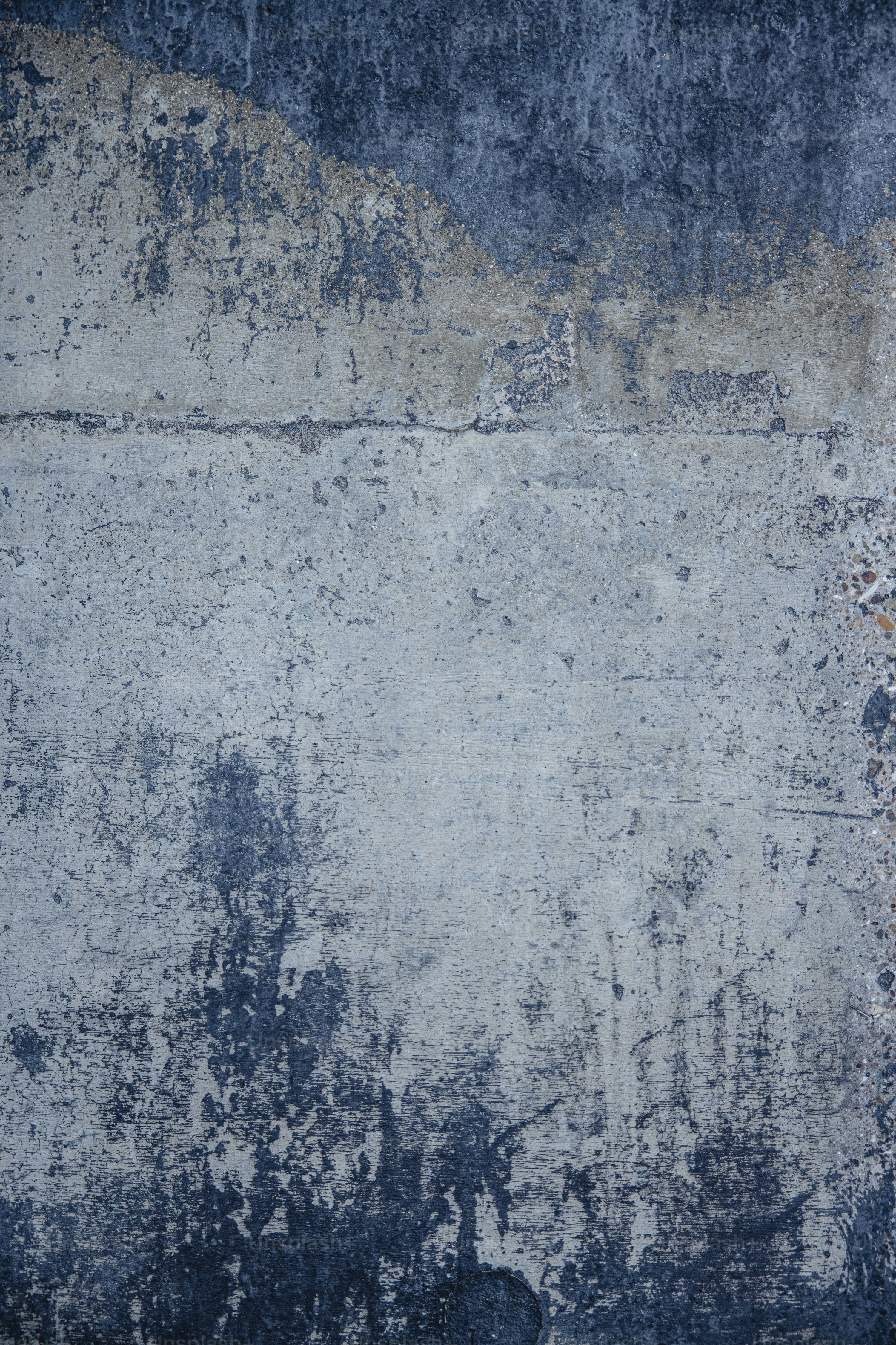 a grey and white photo of a mountain