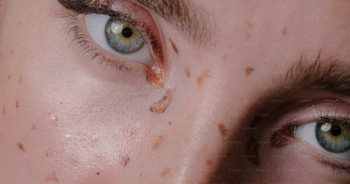 Frecking A close up of a woman with freckles on her face photo – Woman Image on ...