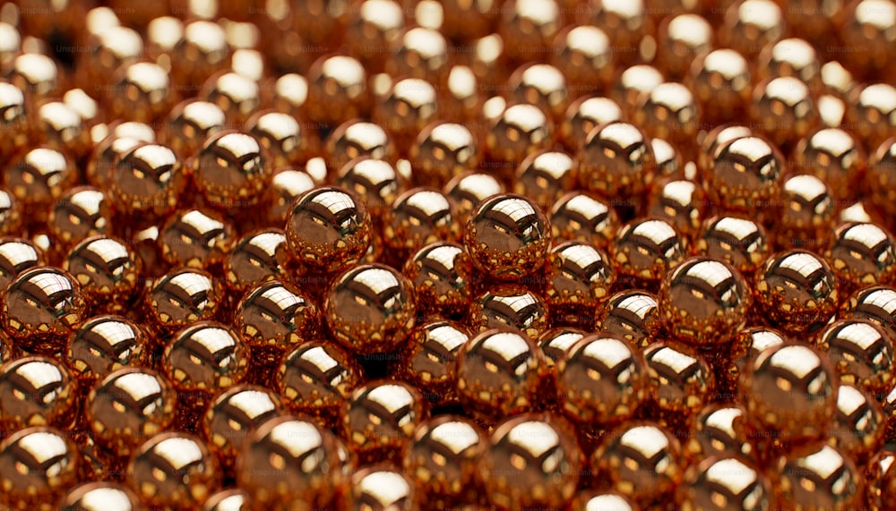 um close up de uma pilha de moedas de ouro