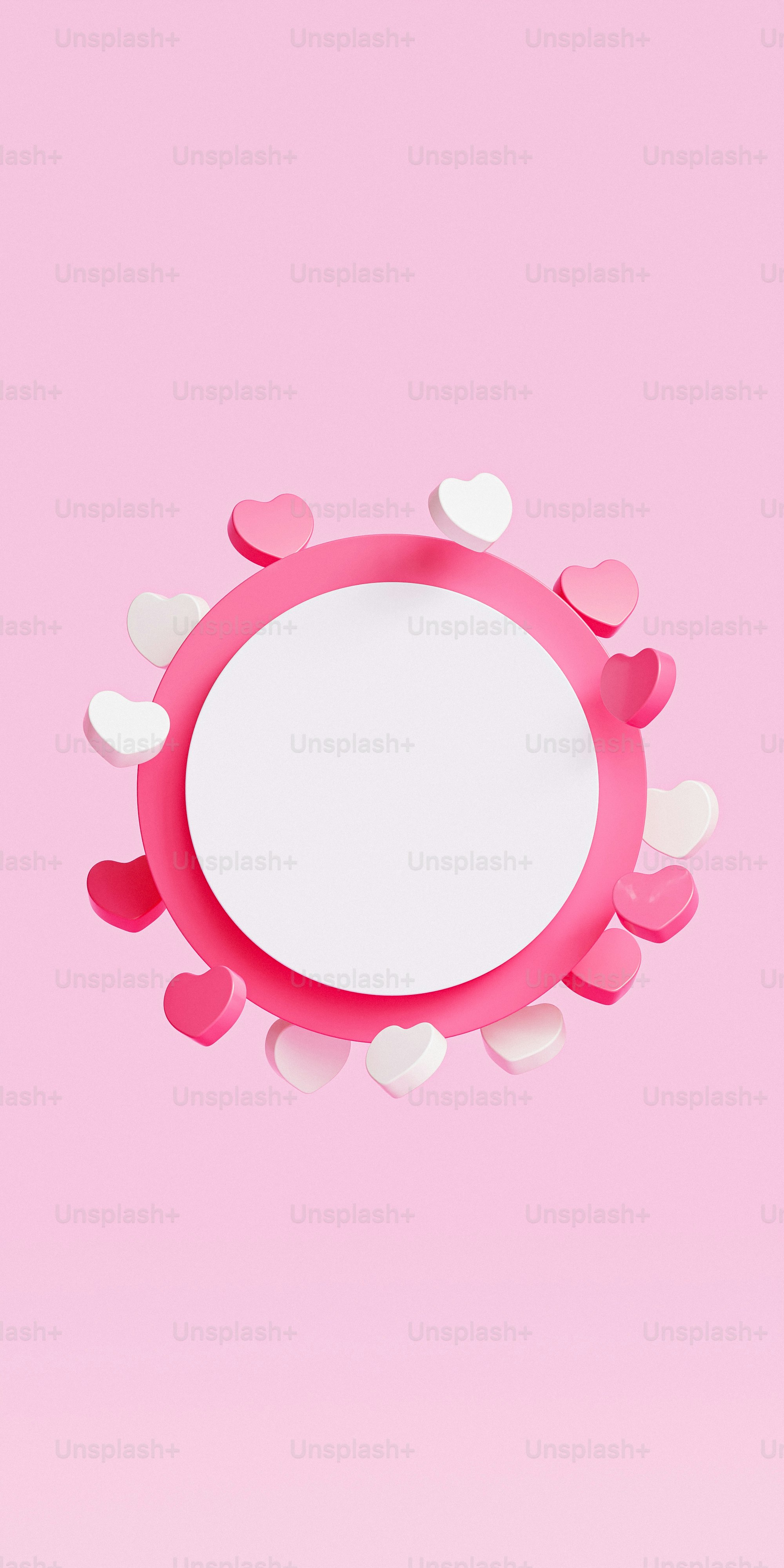 un giocattolo rosa con uno sfondo rosa