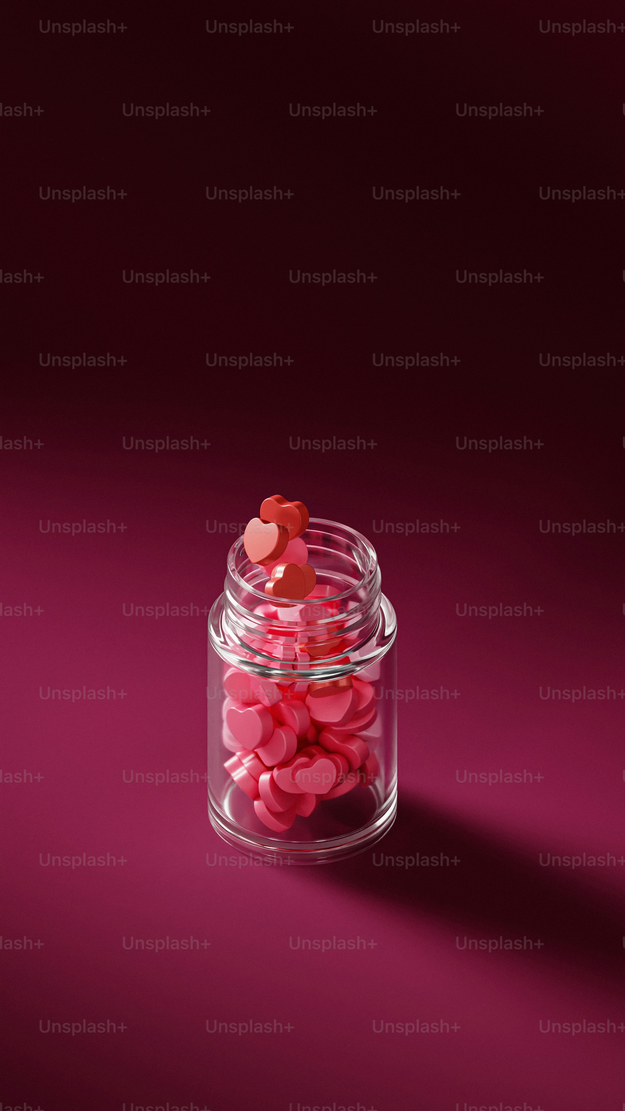 una ciotola di vetro con una sostanza rosa