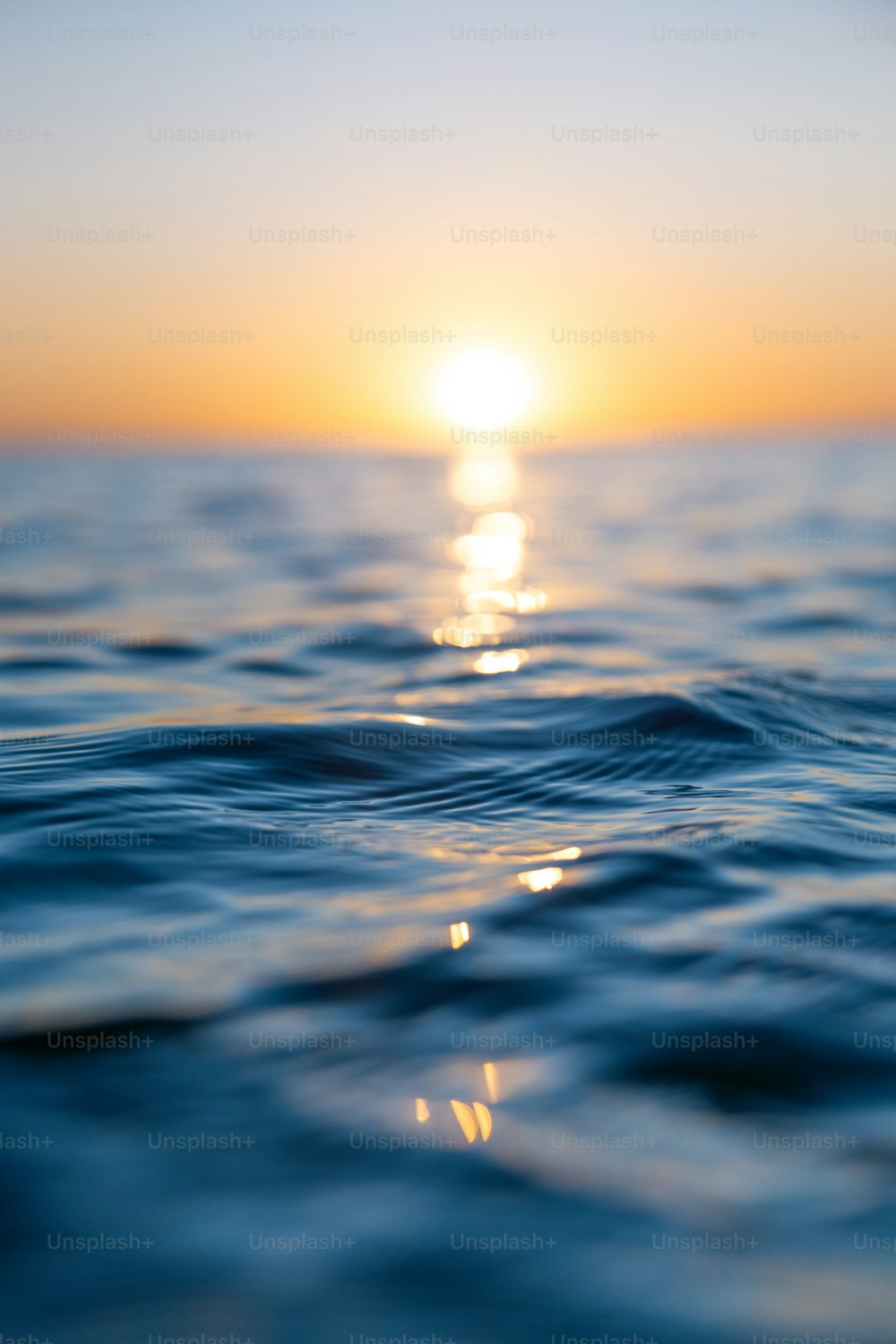 Un coucher de soleil sur l’océan