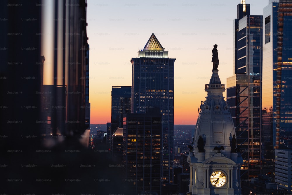 a clock tower in a city