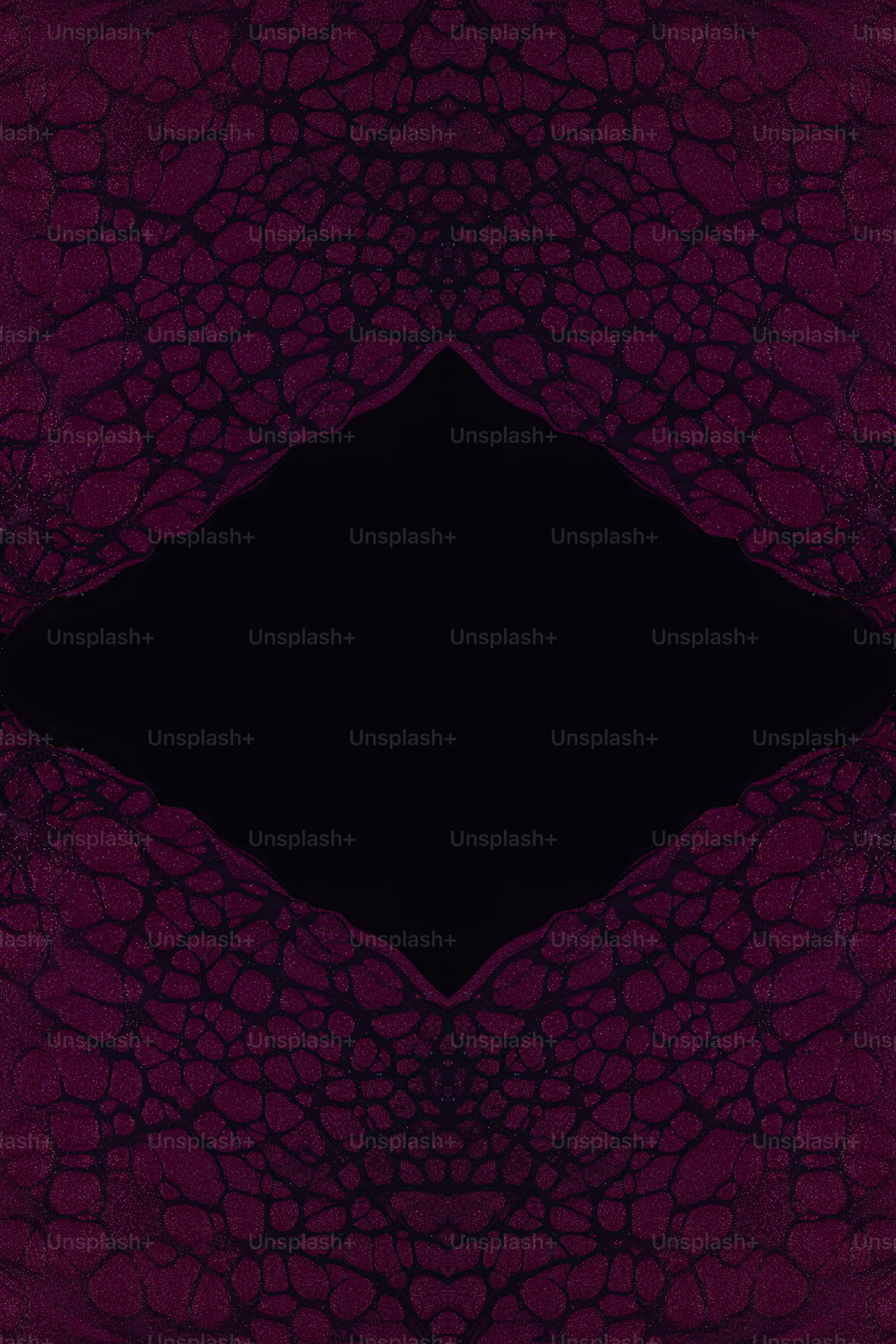 ein schwarz-rotes Strickobjekt