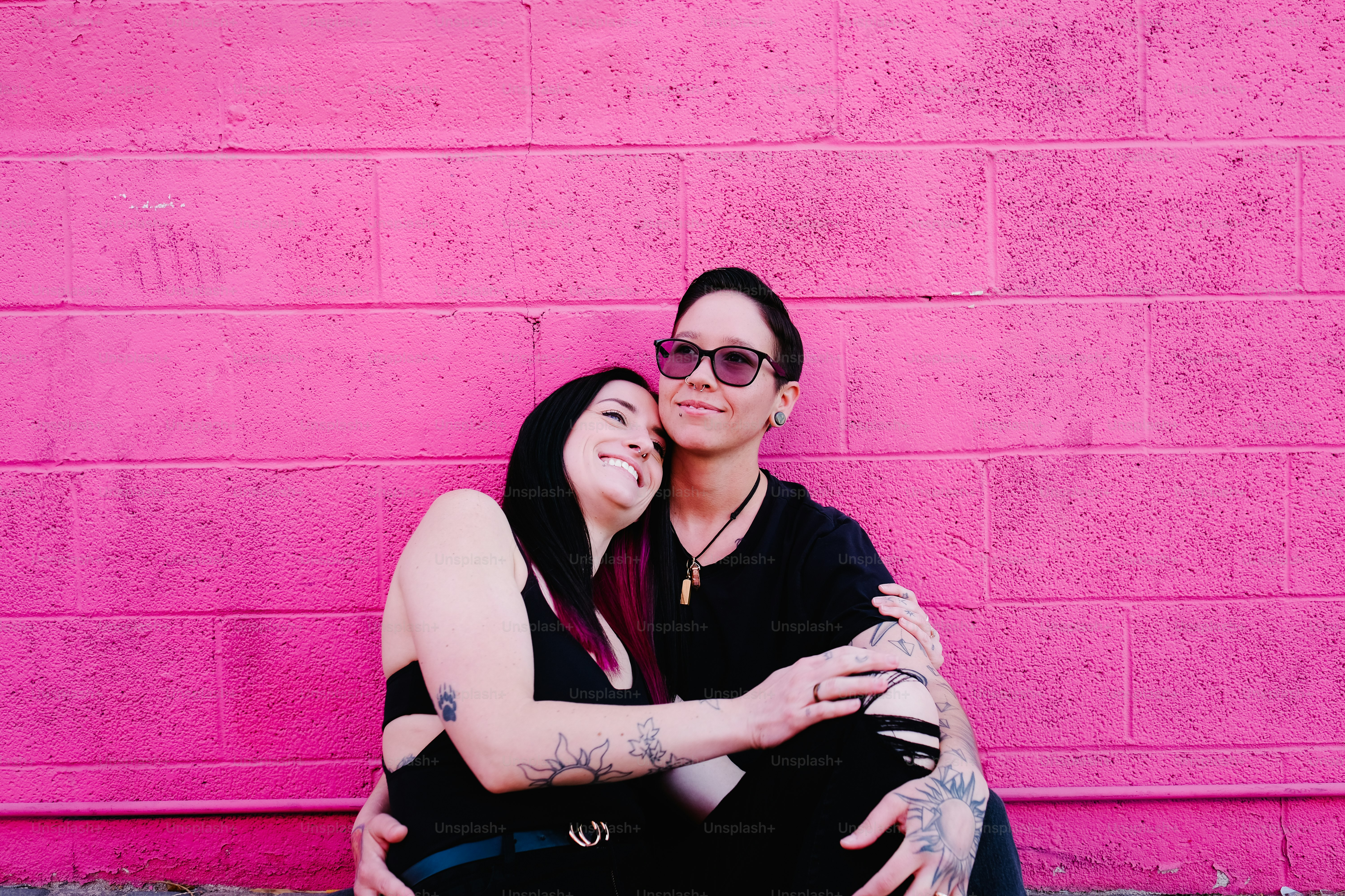 finding Happy Relationship Pictures | Download Free Images on Unsplash