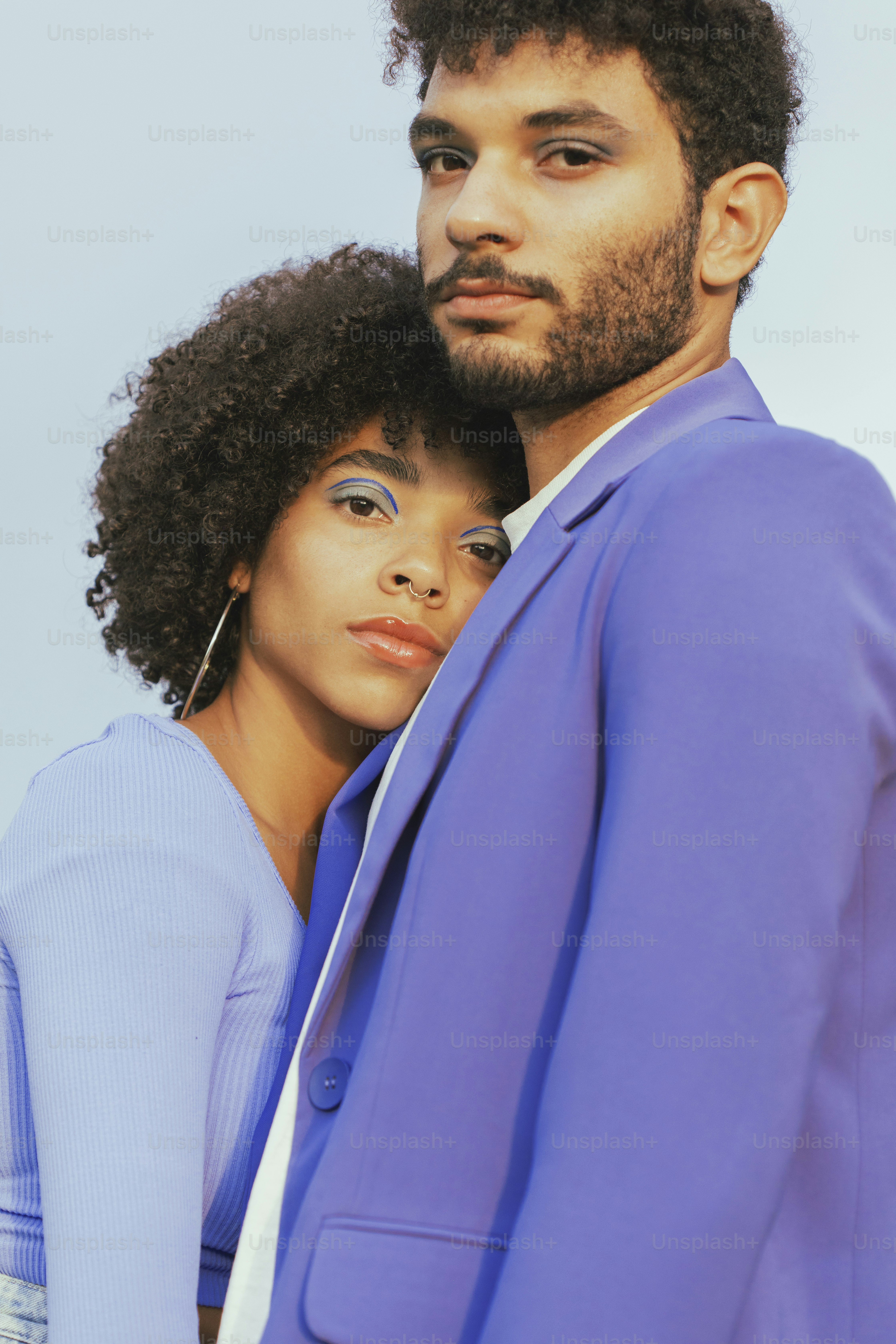 A man and woman kissing photo – Female Image on Unsplash