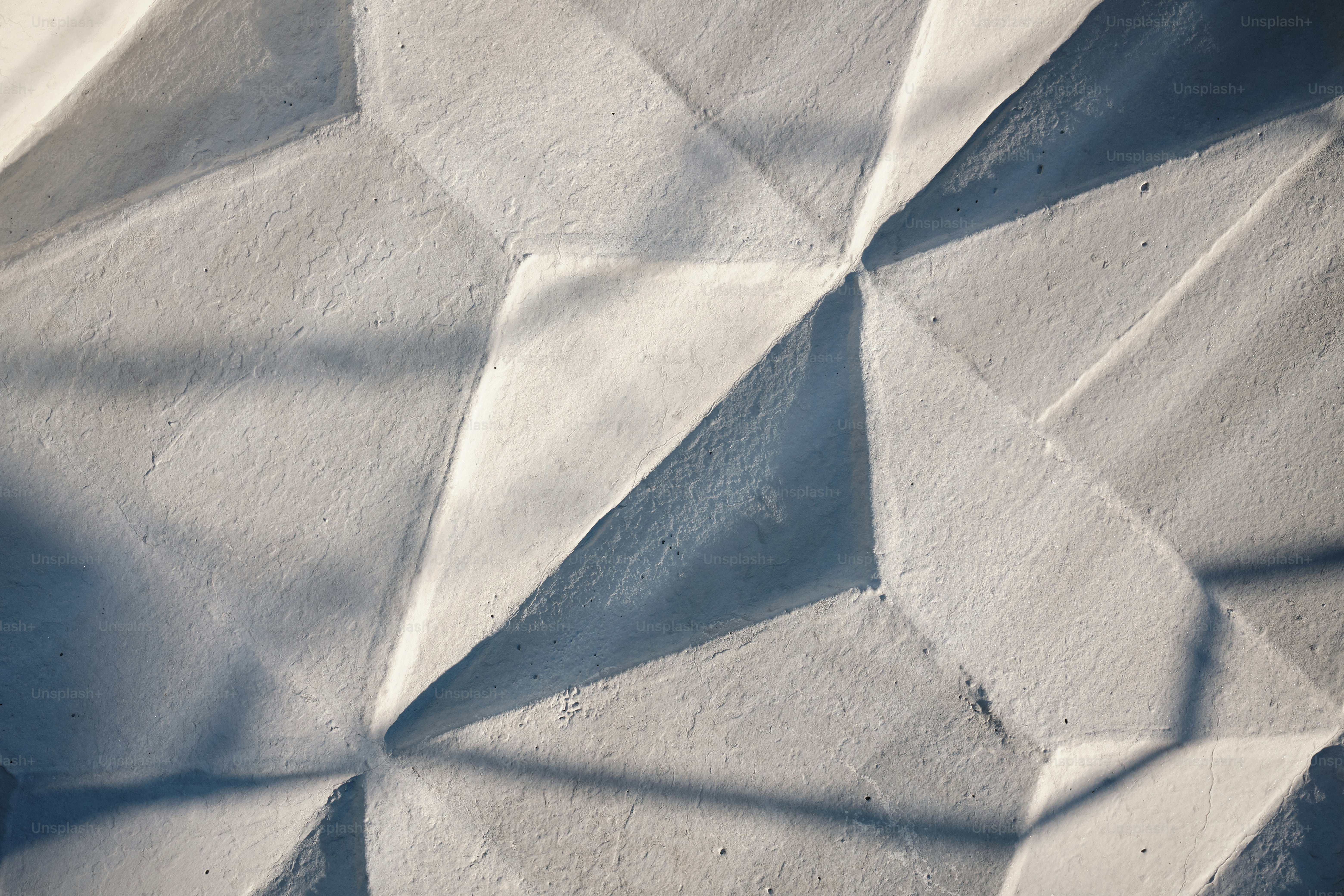 Un primer plano de una pared hecha de hormigón