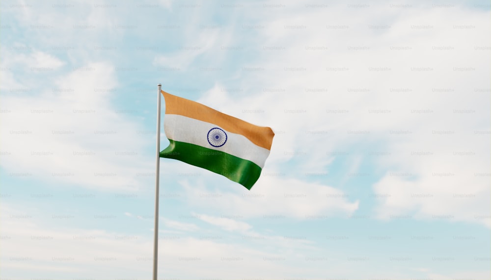 インドの旗が空高く飛んでいる