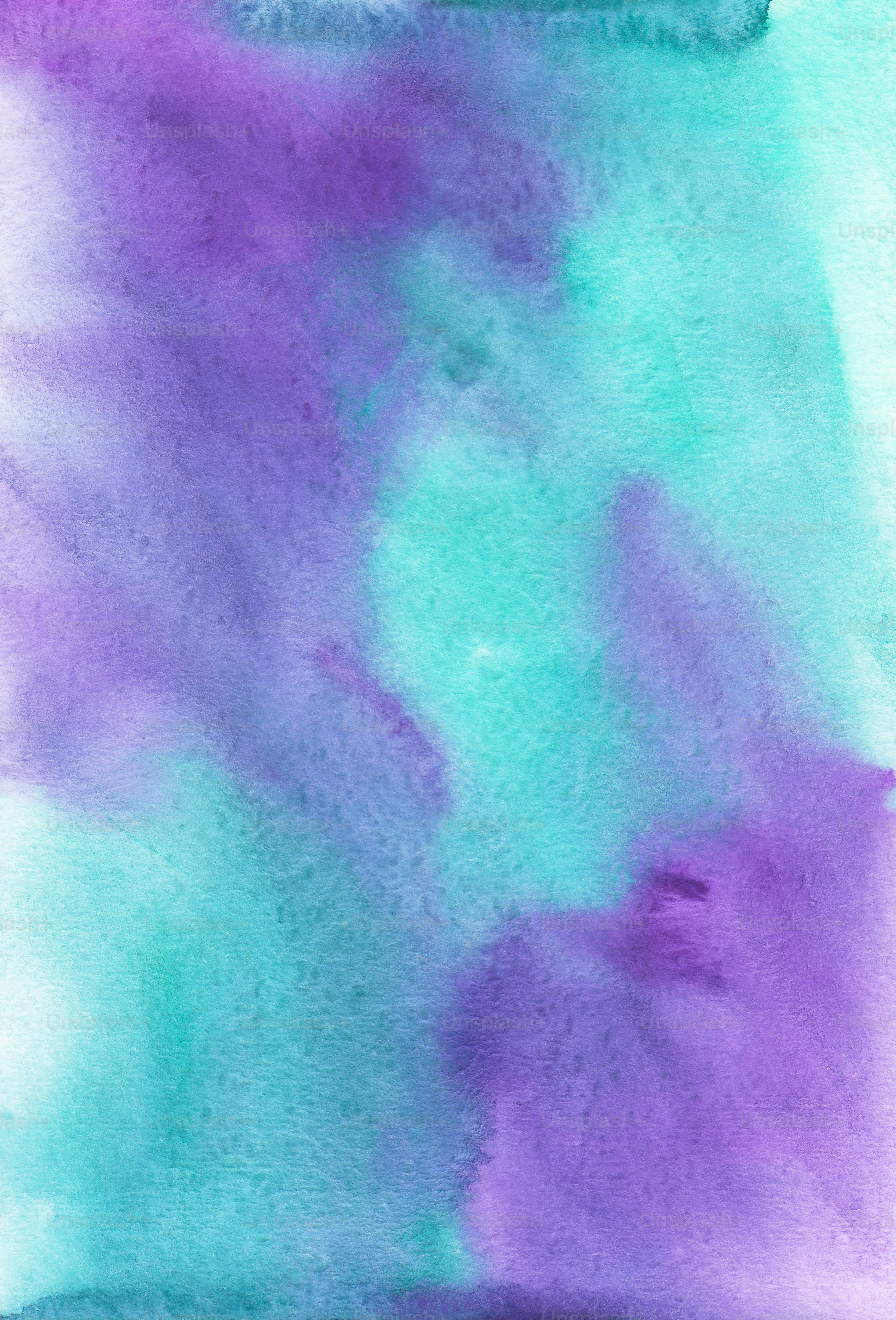 une aquarelle de violet et de bleu