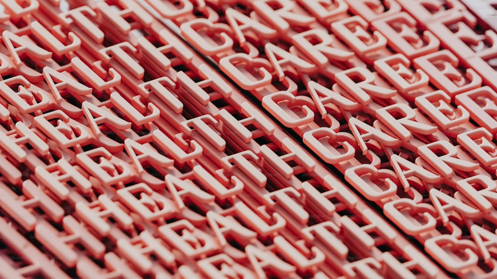 um close up de um padrão feito de letras