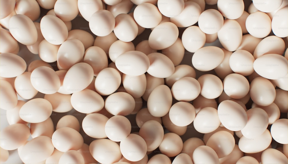 um close up de um monte de ovos brancos